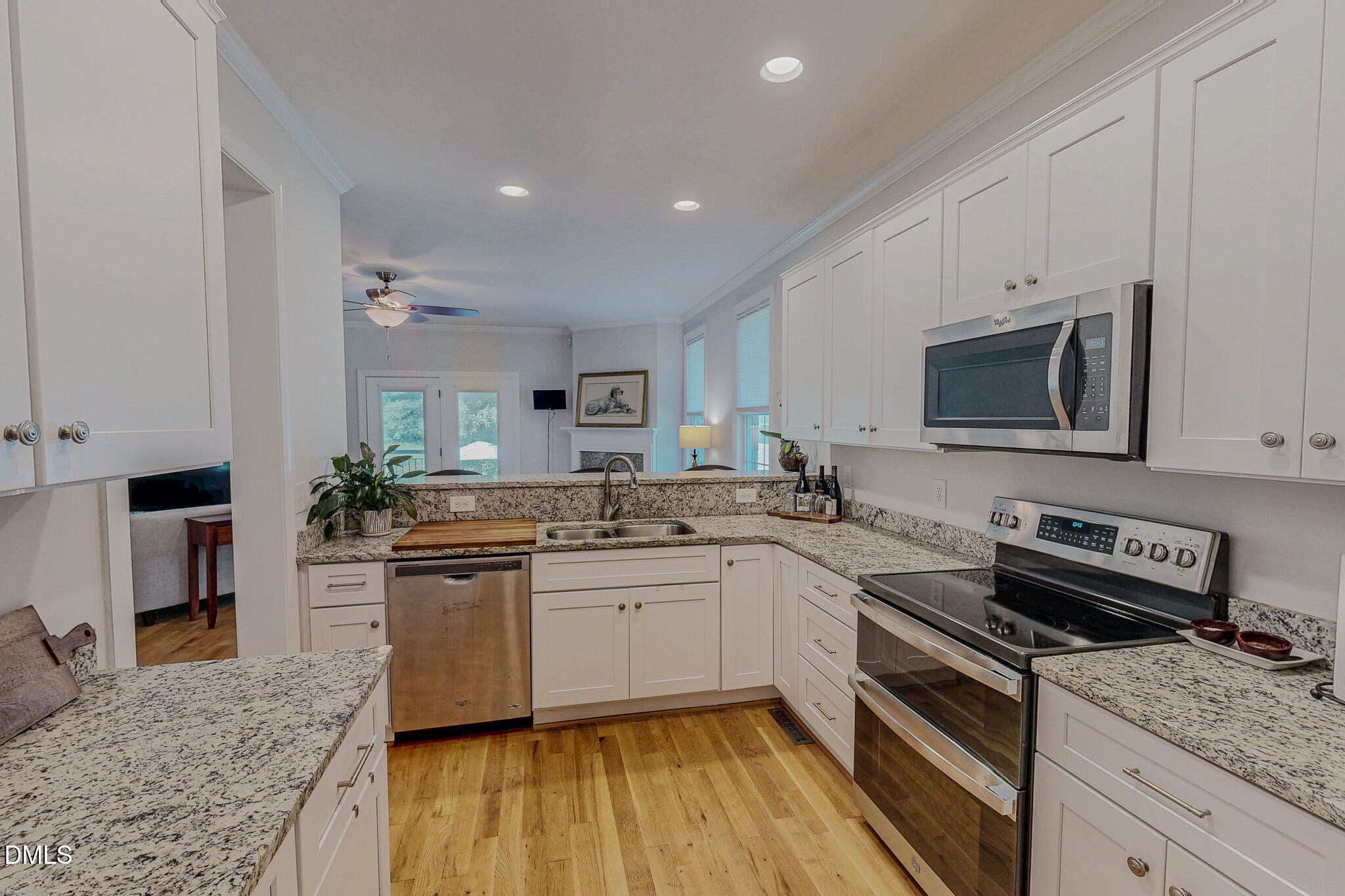 90 S Old Lantern Road