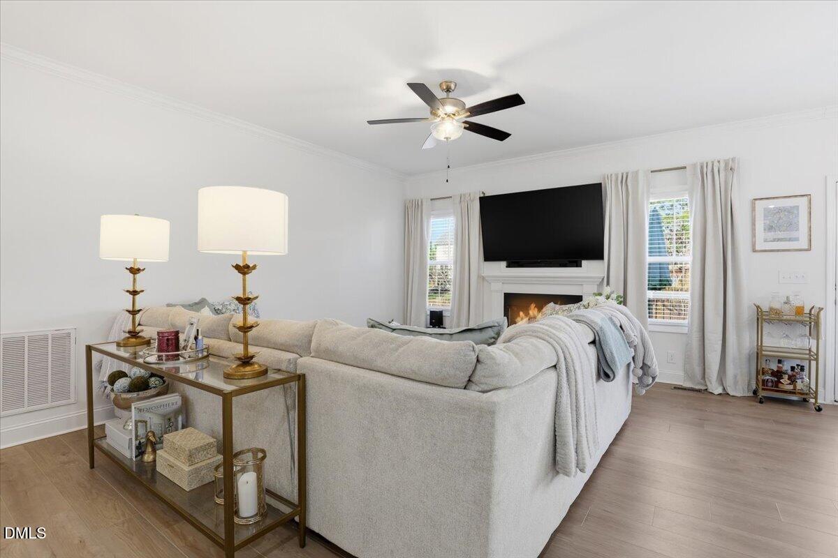 30 Sunrise Court
