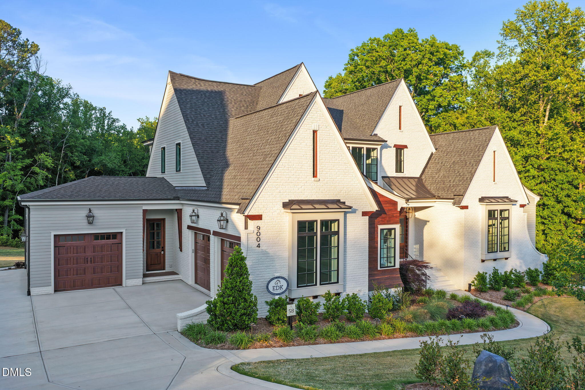 9004 Meadow Pointe Court