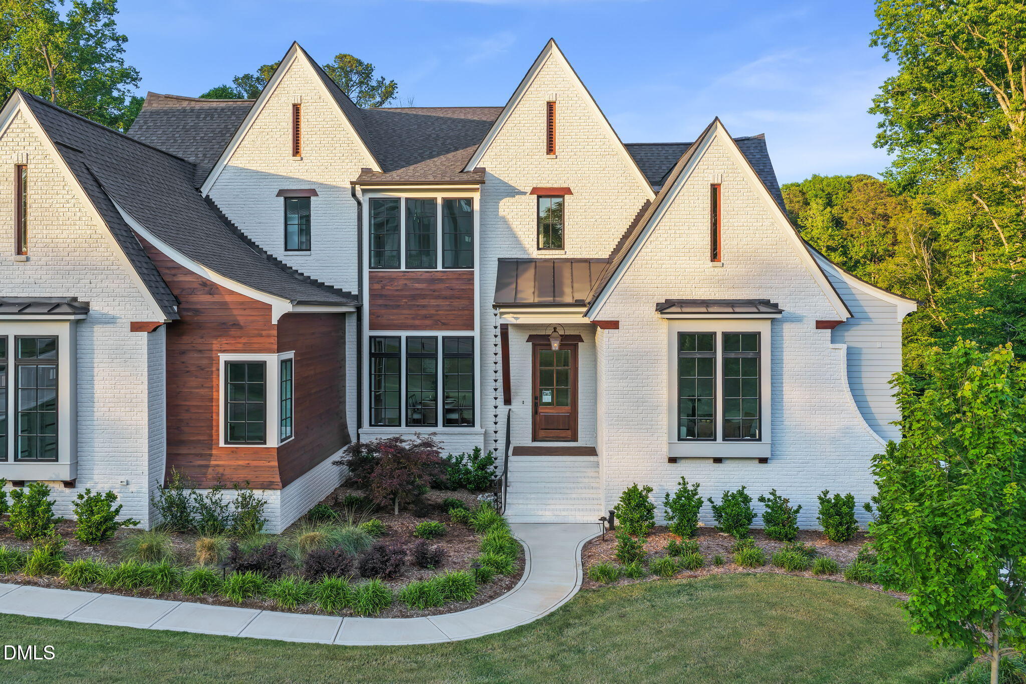 9004 Meadow Pointe Court