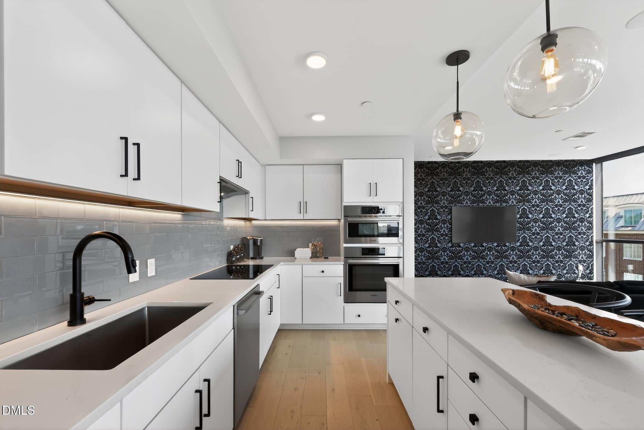 1105 W Main Street 403