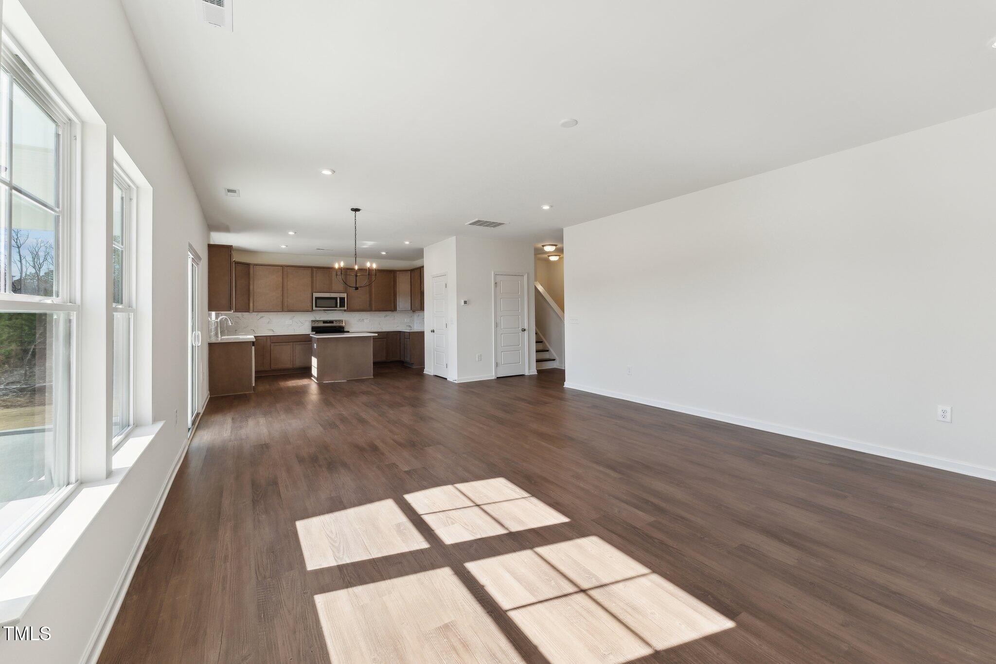 450 Bassett Lane