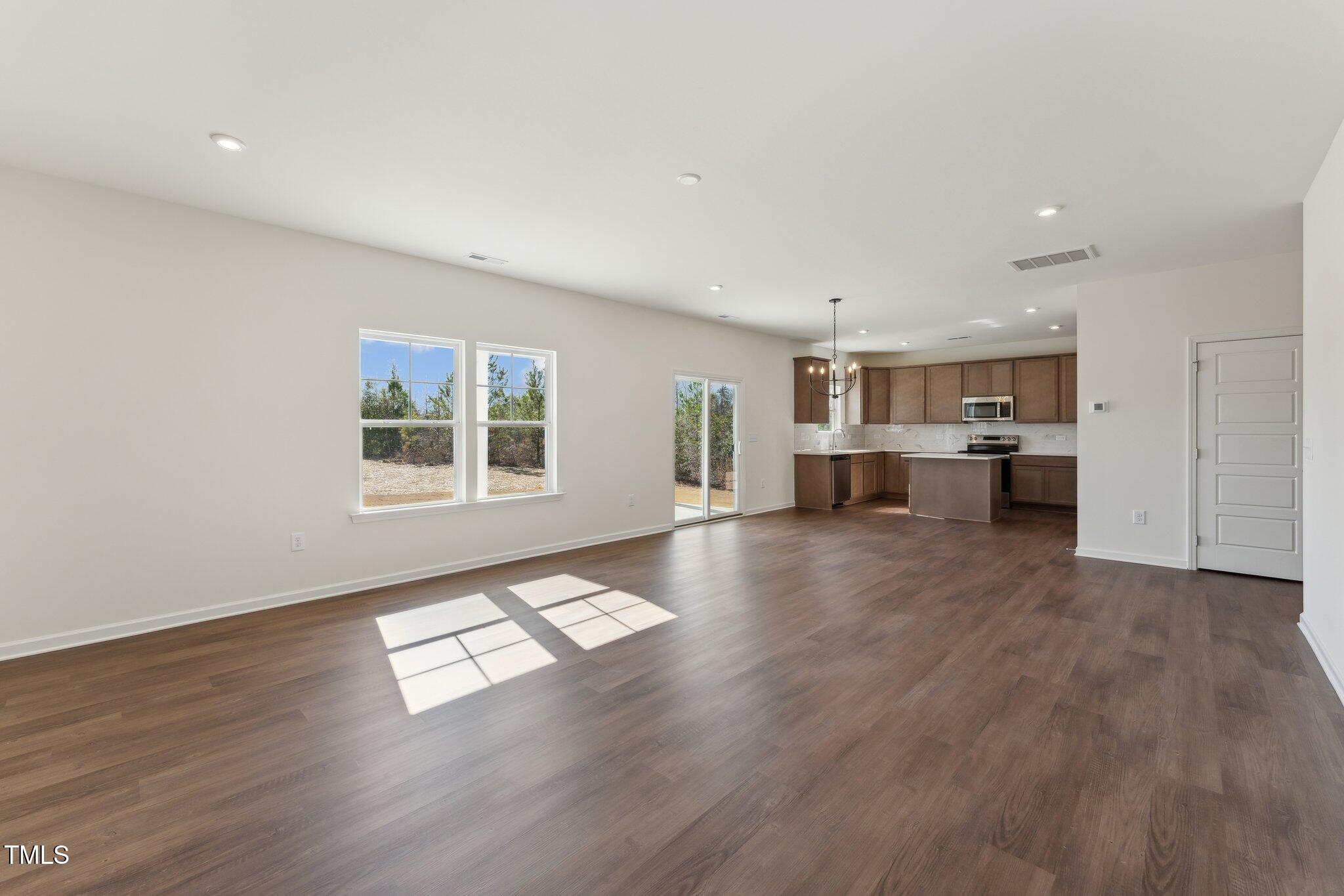 450 Bassett Lane