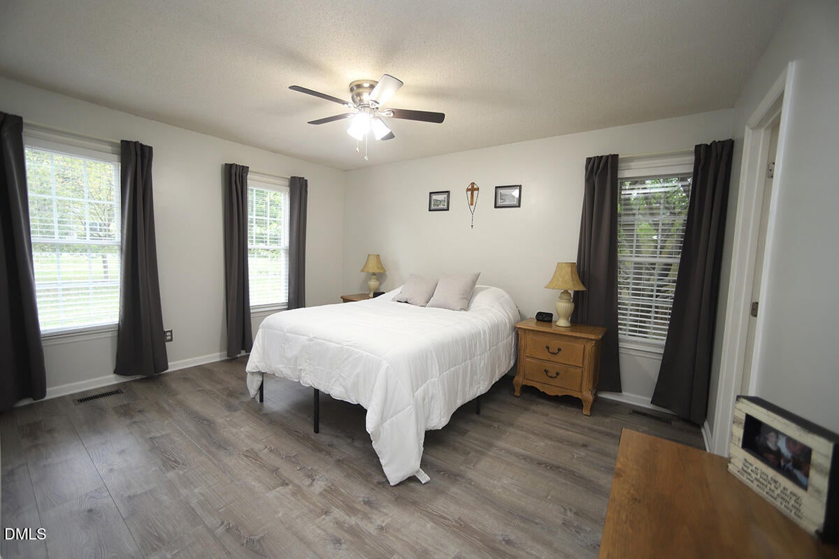 4033 Saint Edmunds Lane