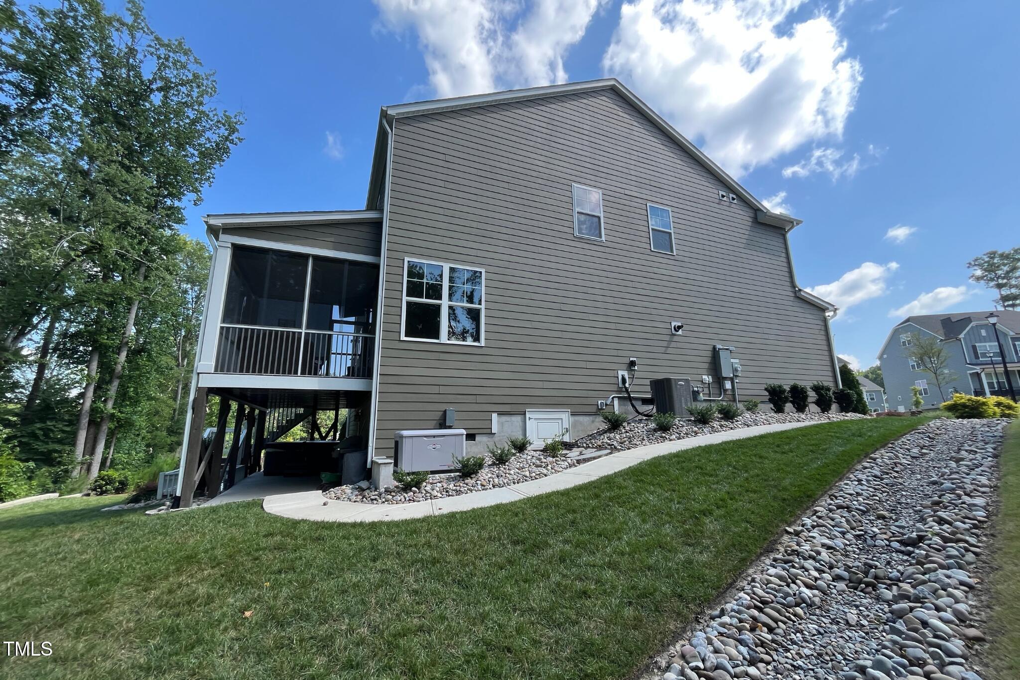 1825 Armor Crest Lane