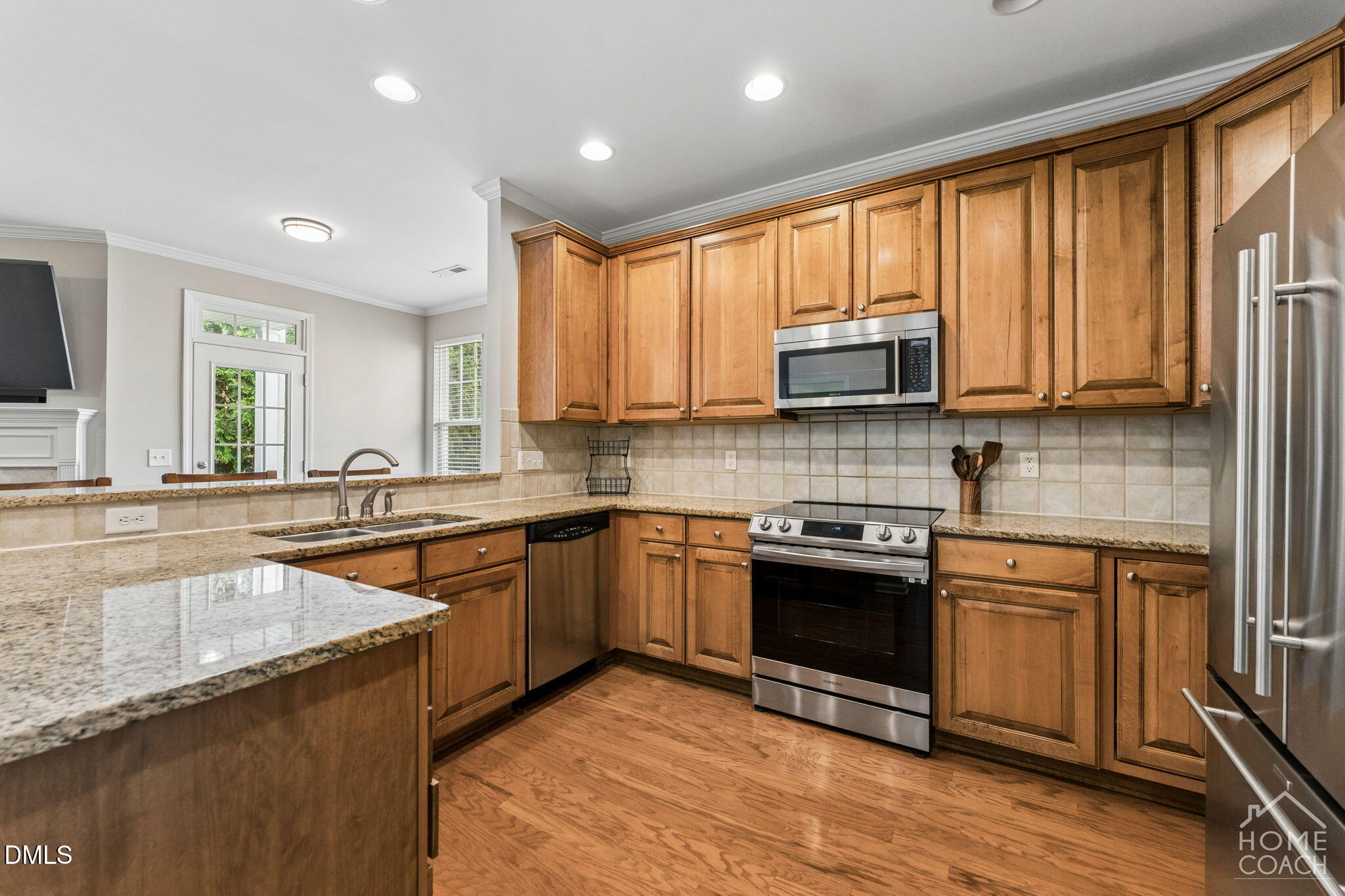 5817 Cameo Glass Way