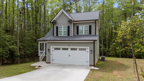 Photo of 127 Mohawk Drive, Louisburg, NC 27549 (MLS # 10158409)