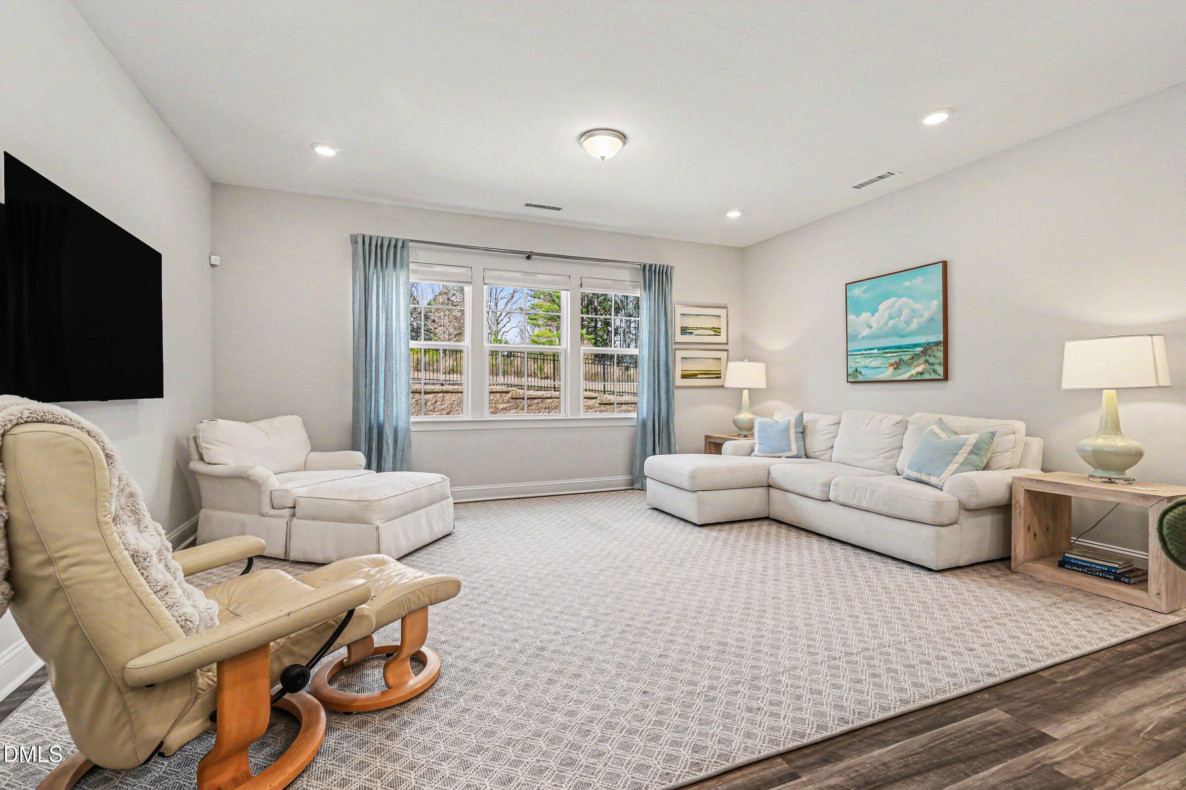 4921 Abundance Avenue