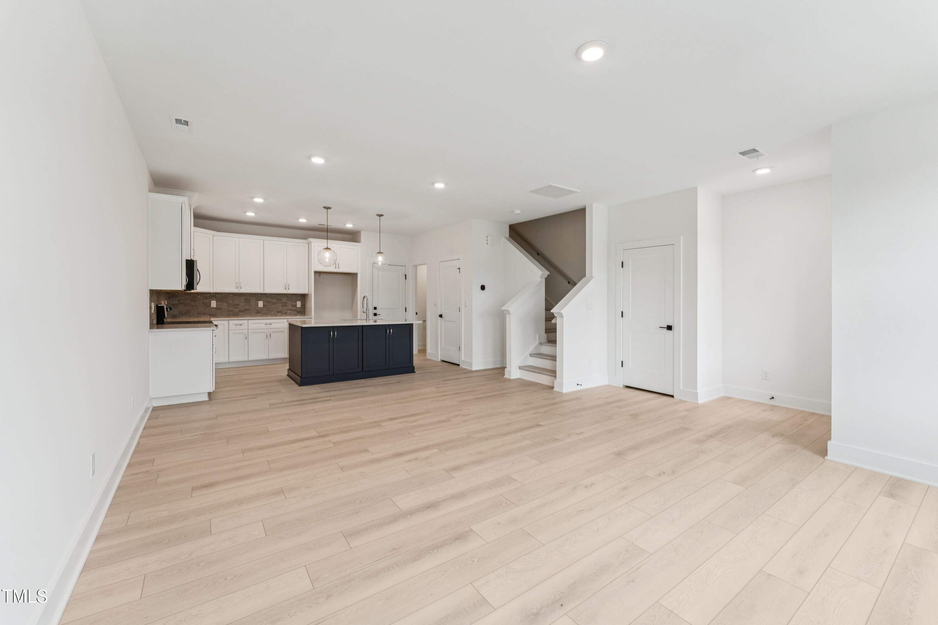 812 Barlow Drive 253