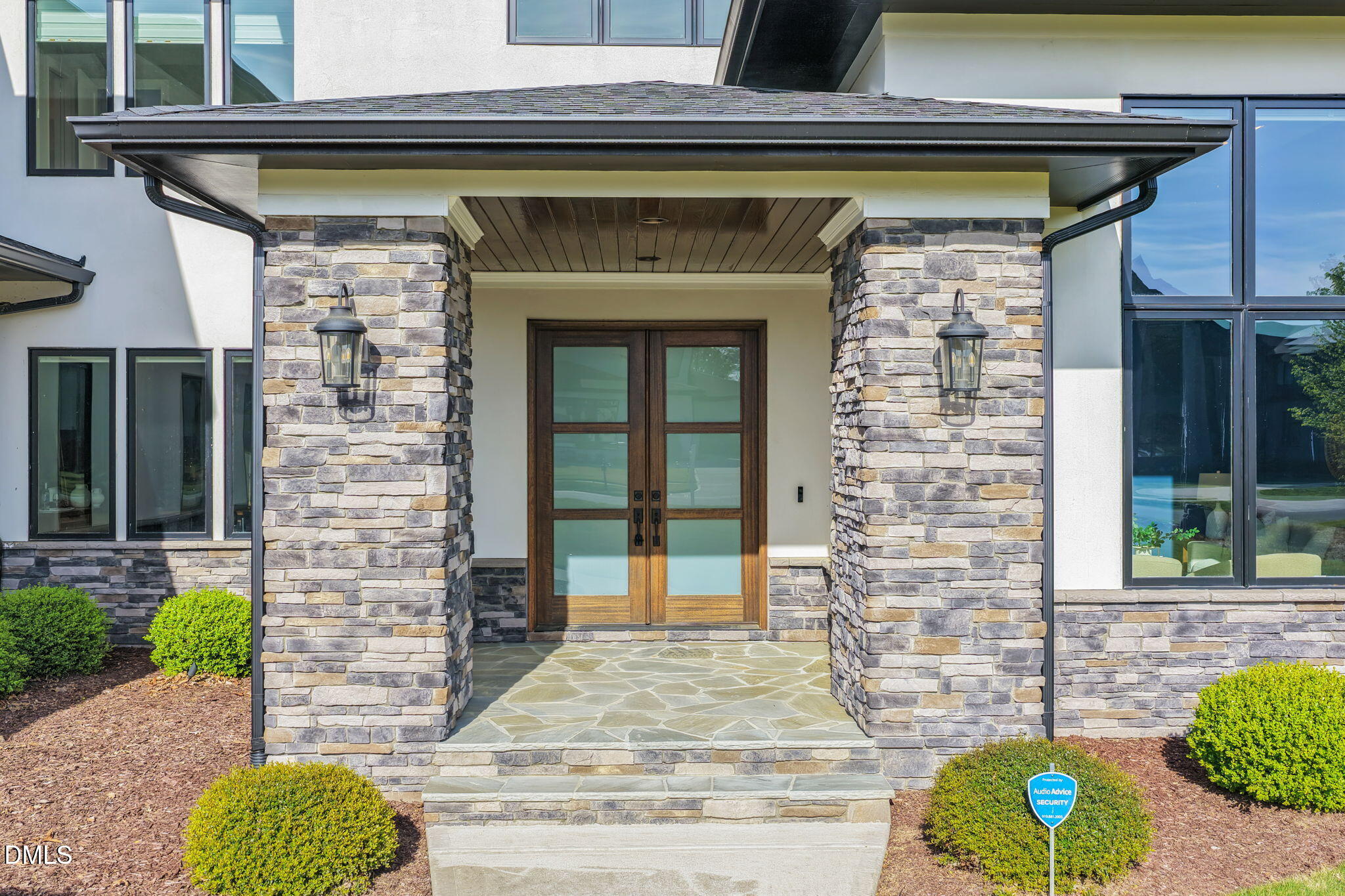 314 Eagle Spur Place