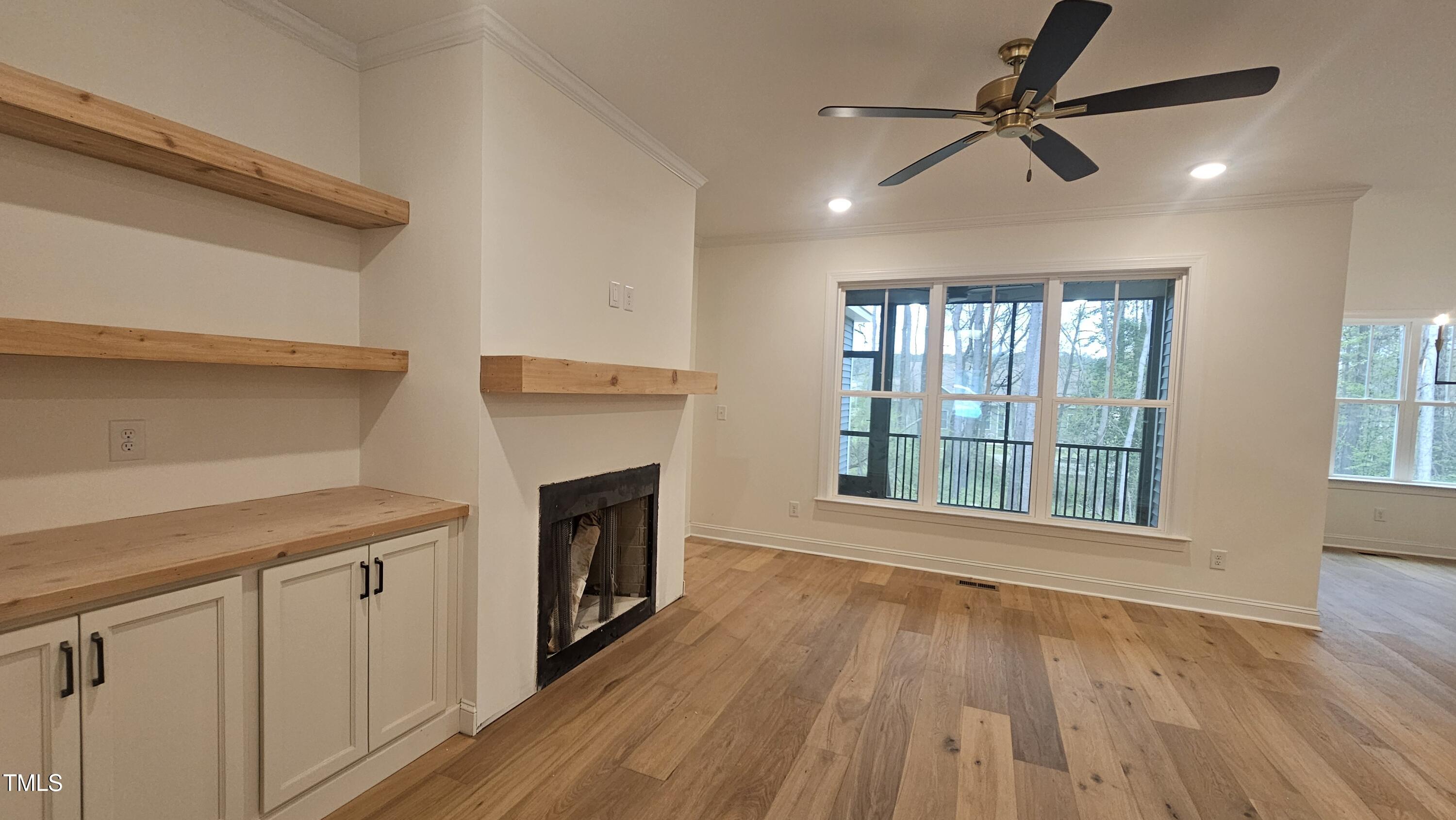 105 Leisure Lane