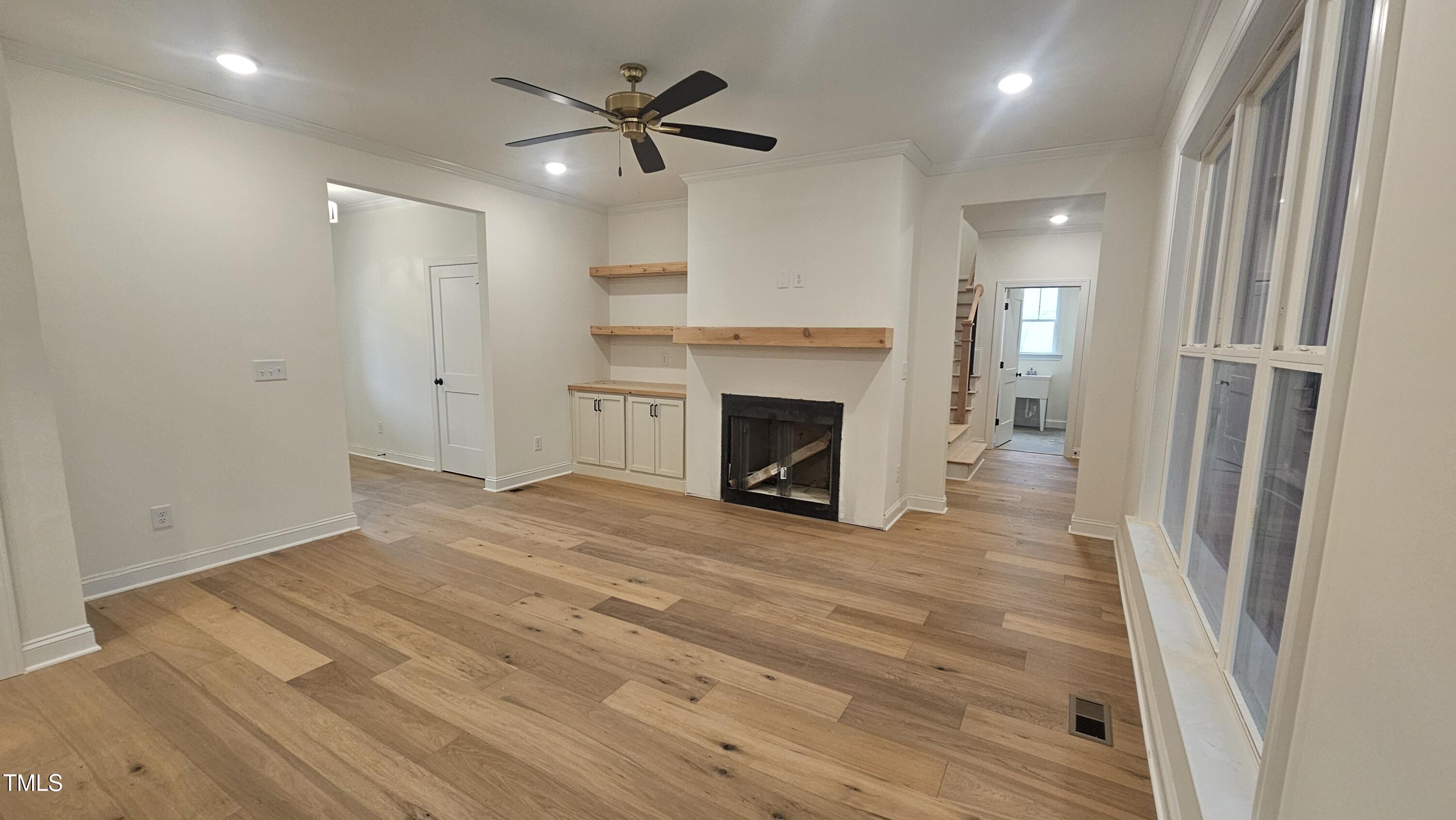 105 Leisure Lane