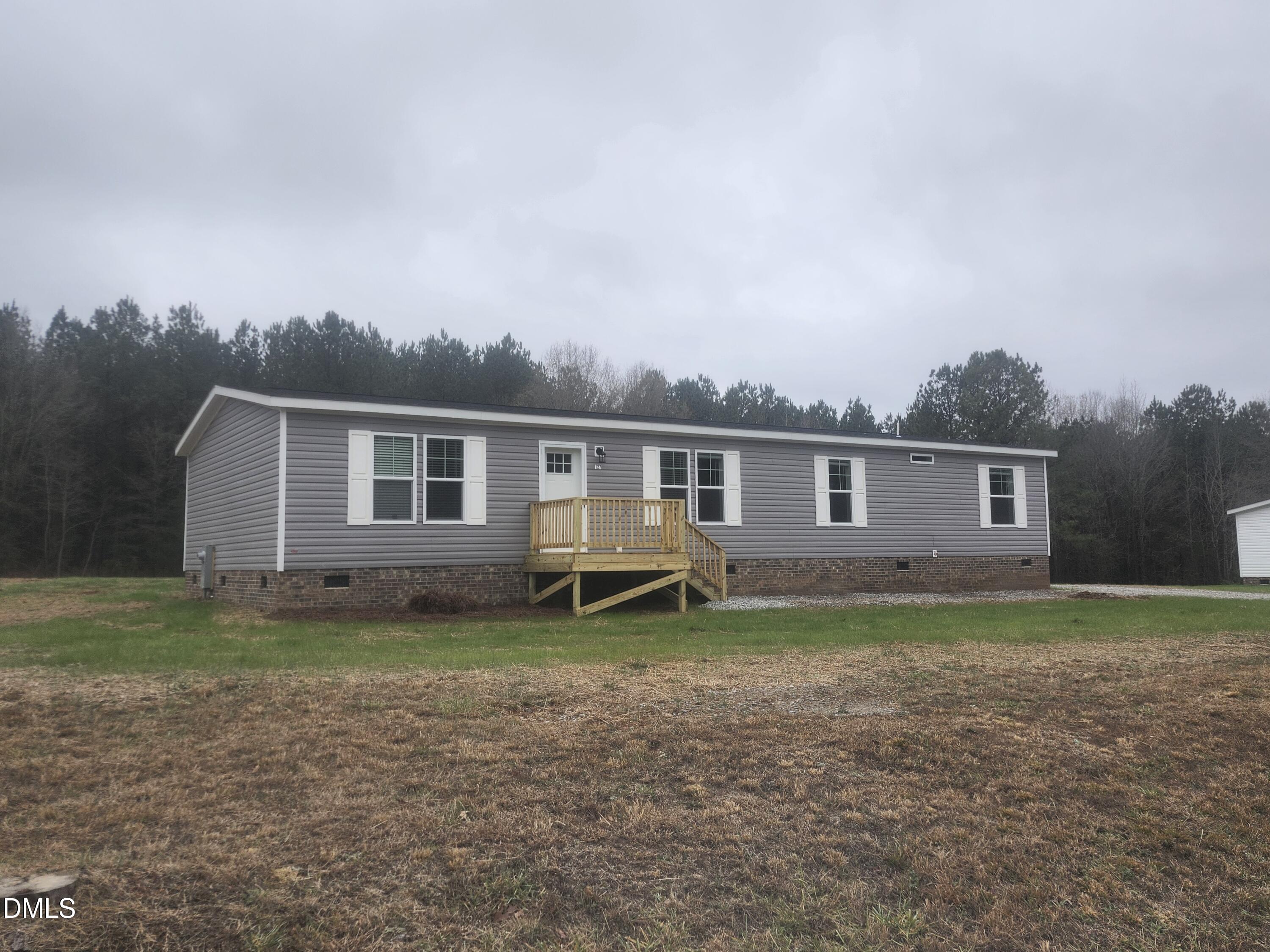 127 Sandy Plains Lane