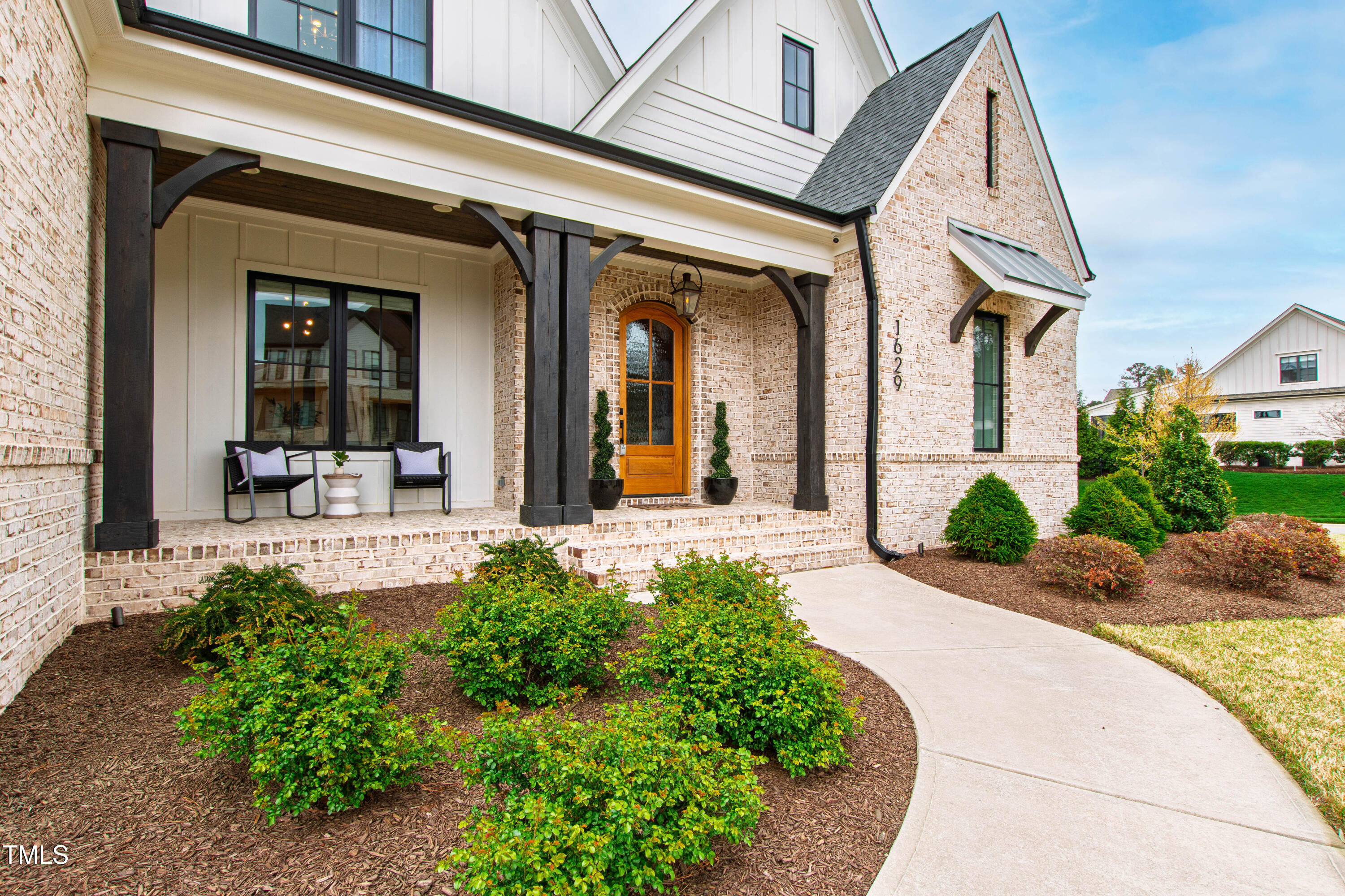 1629 Montvale Grant Way