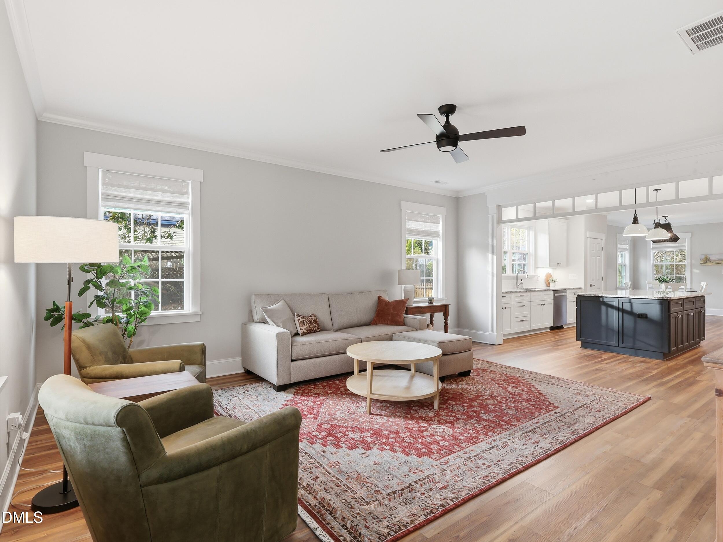 129 E Chestnut Avenue