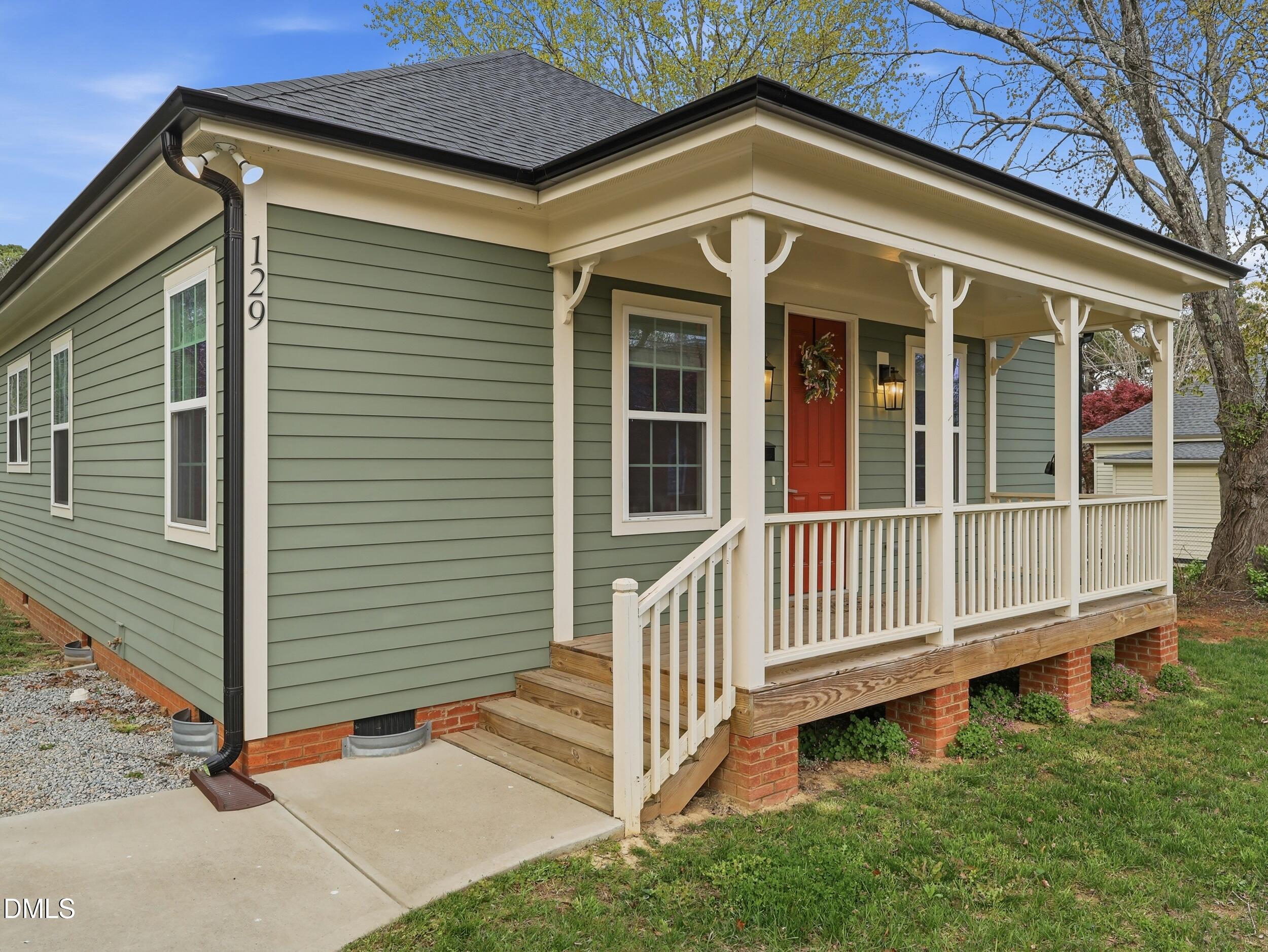 129 E Chestnut Avenue