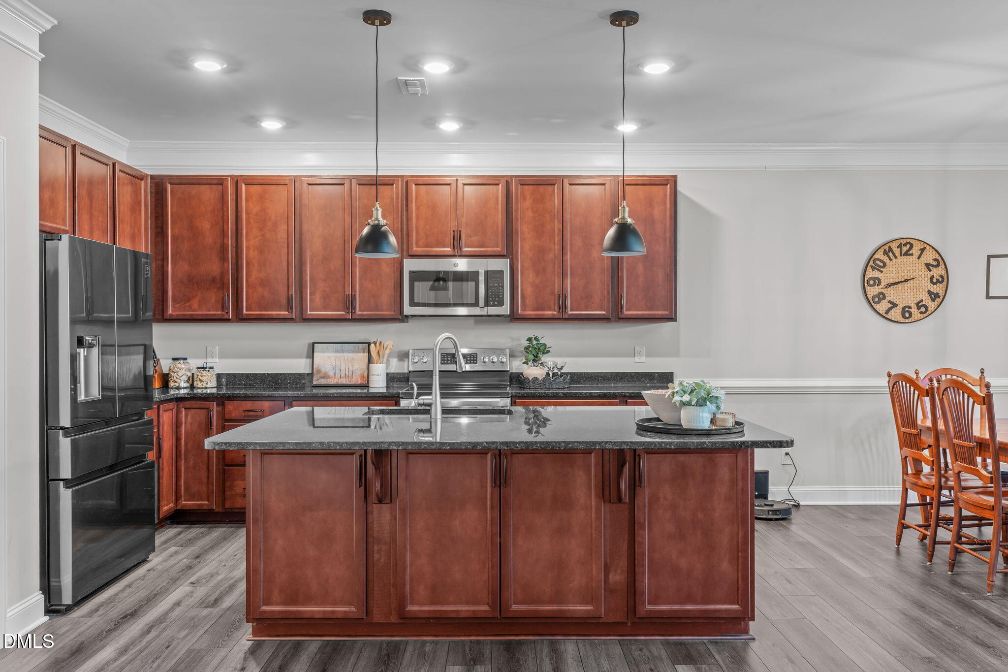 1724 Fairing View Way