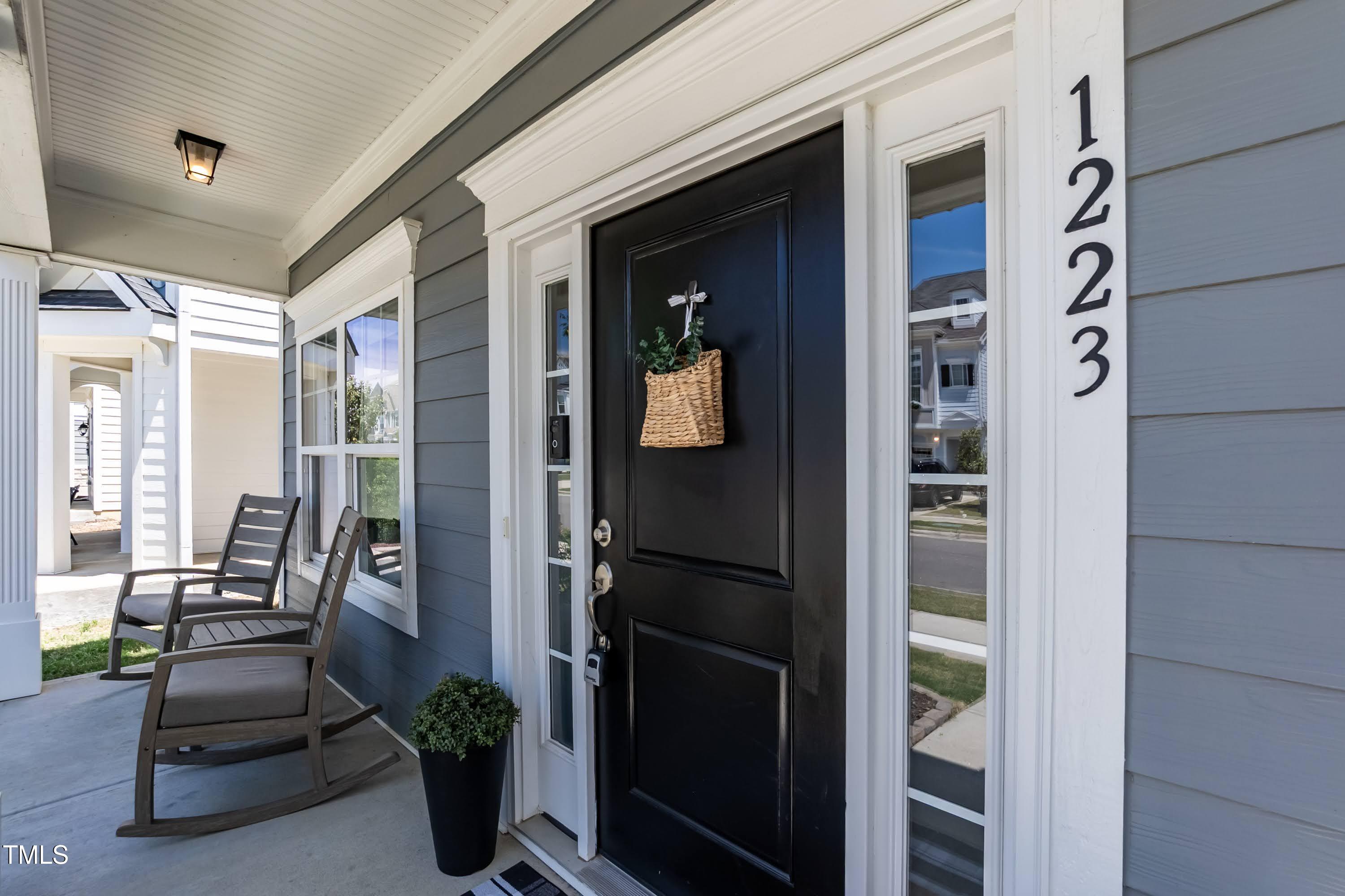 1223 Brown Velvet Lane