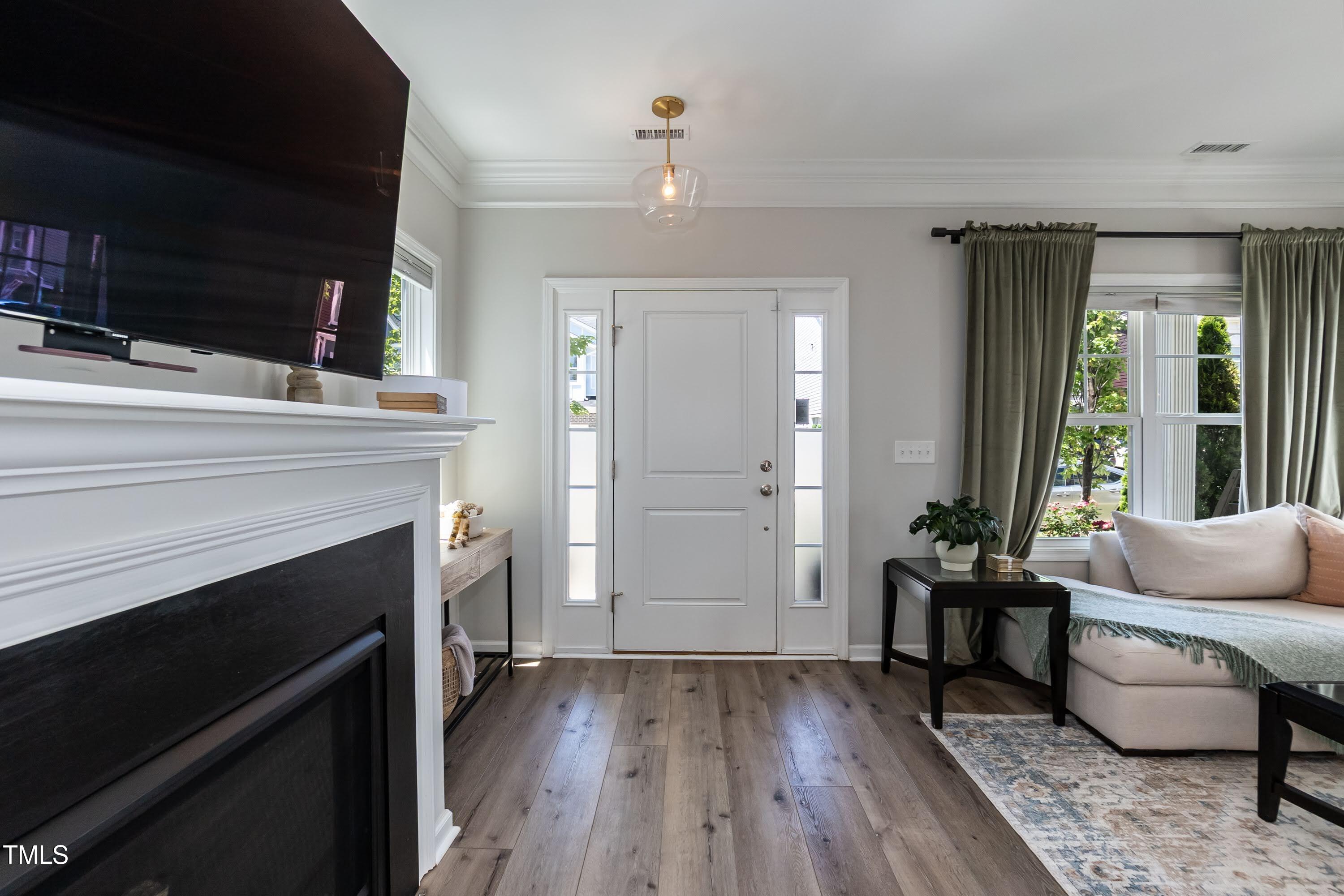 1223 Brown Velvet Lane