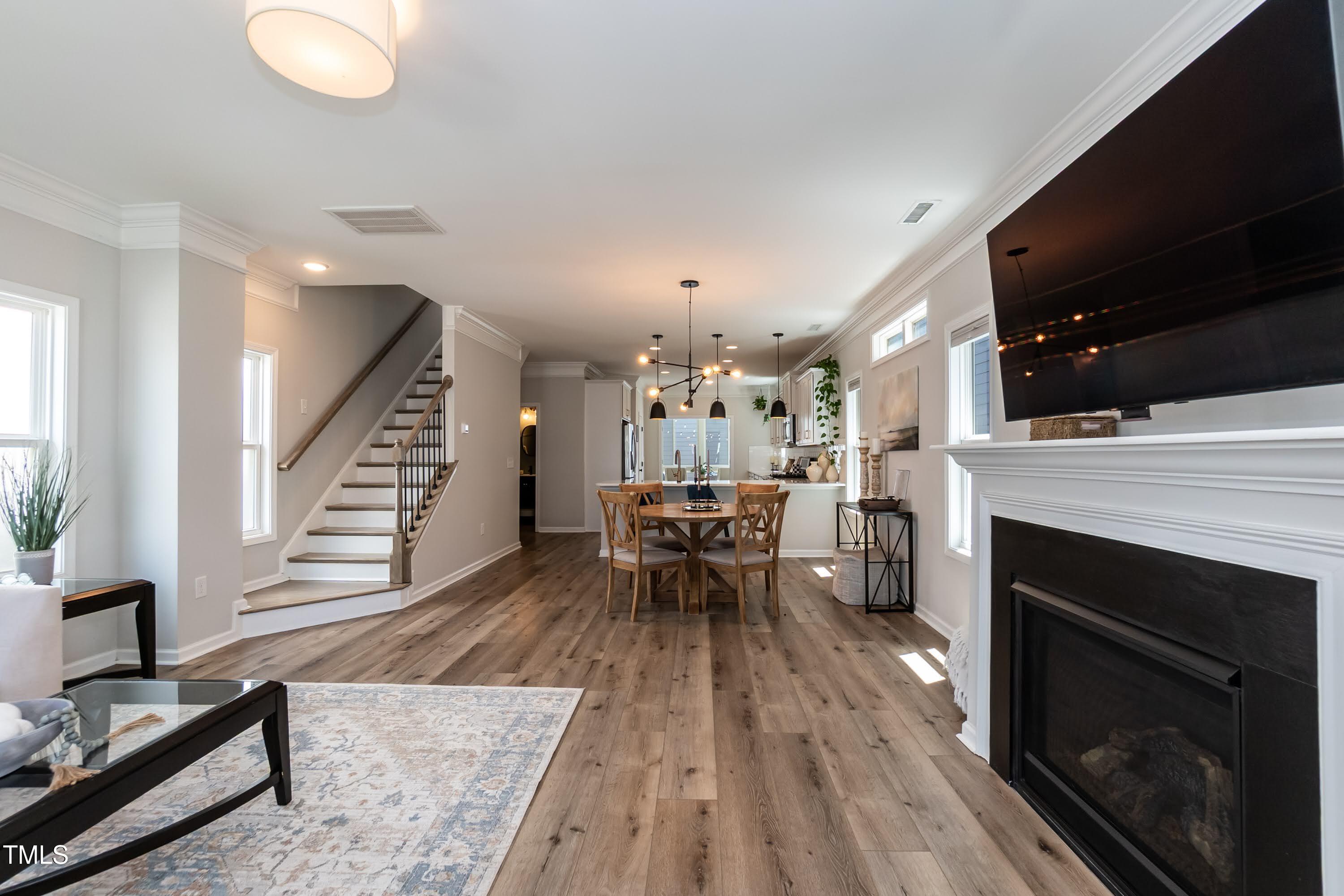 1223 Brown Velvet Lane