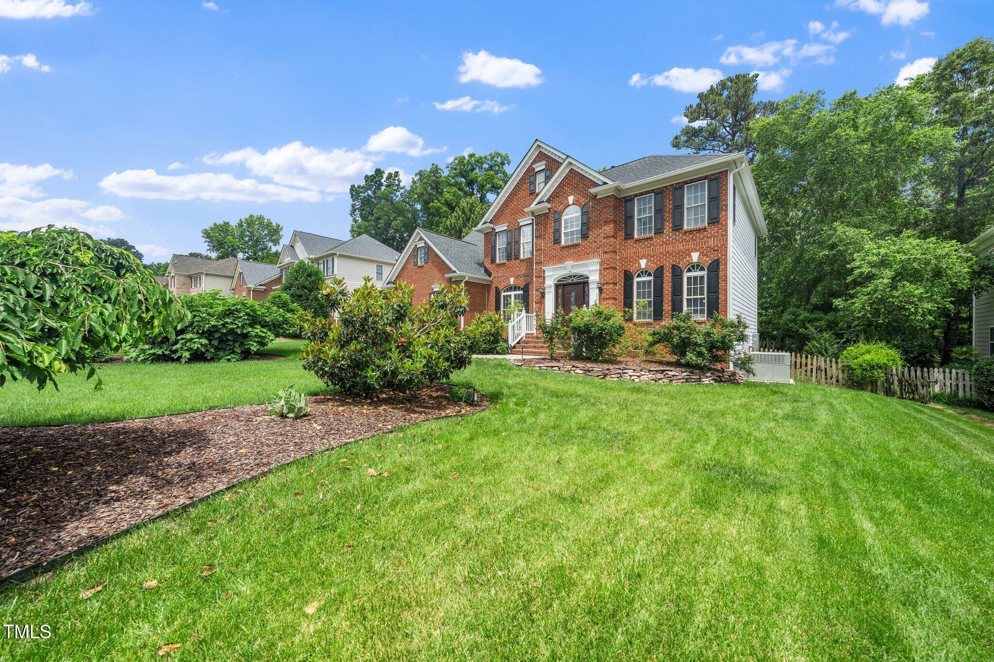 112 Sterling Ridge Way