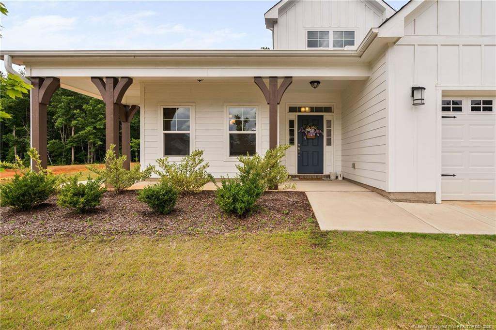 25 Vast View Way