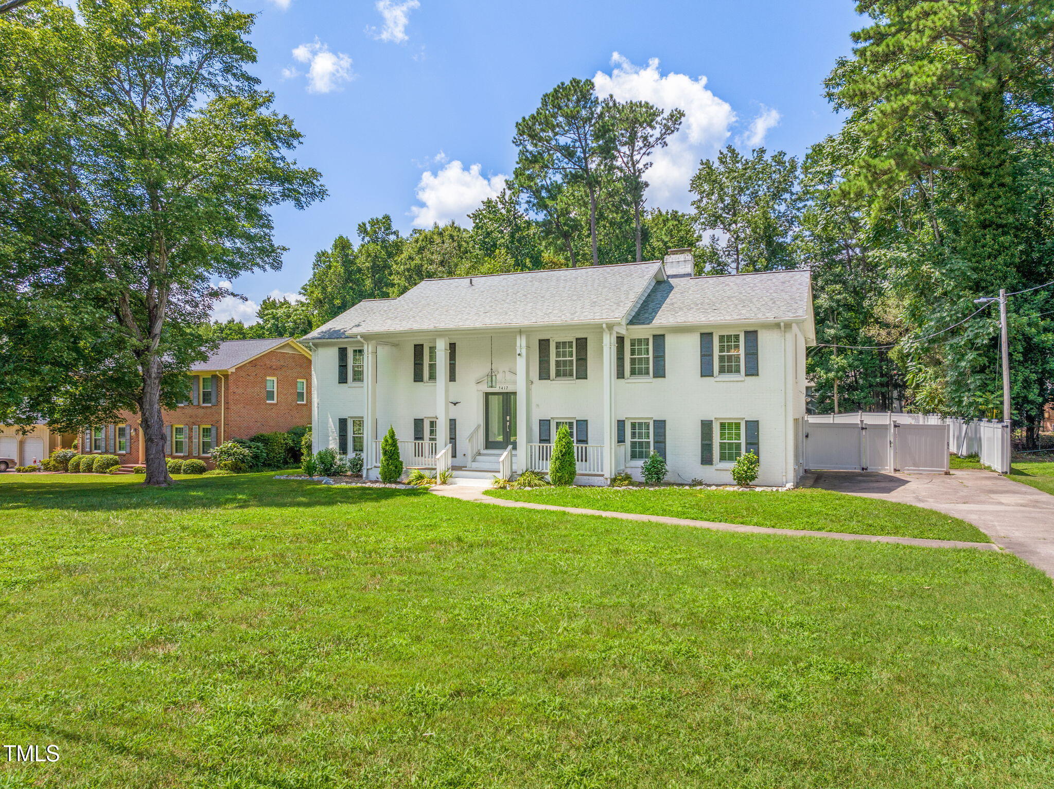 5417 Russell Road