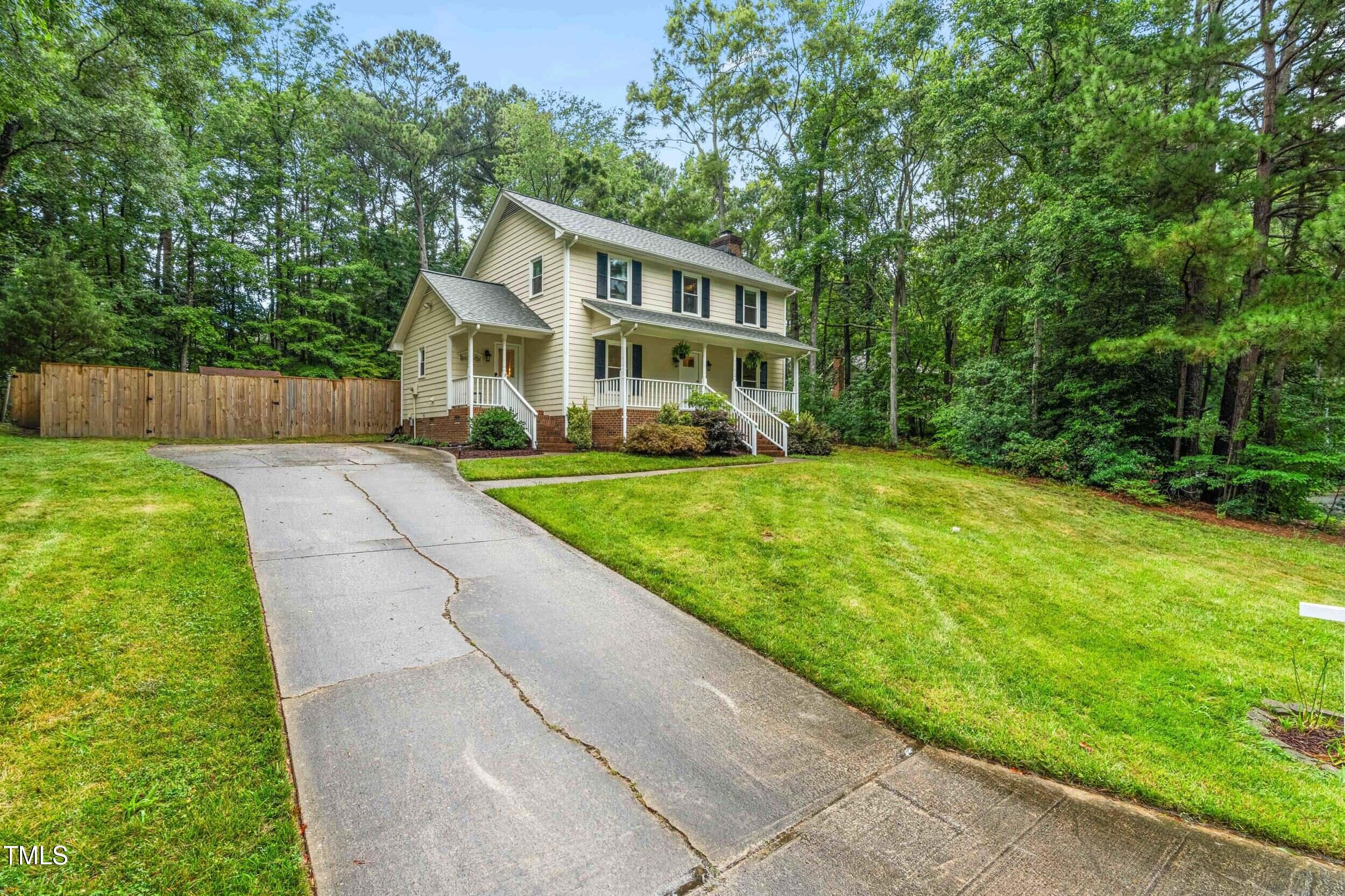 1005 Cherokee Court
