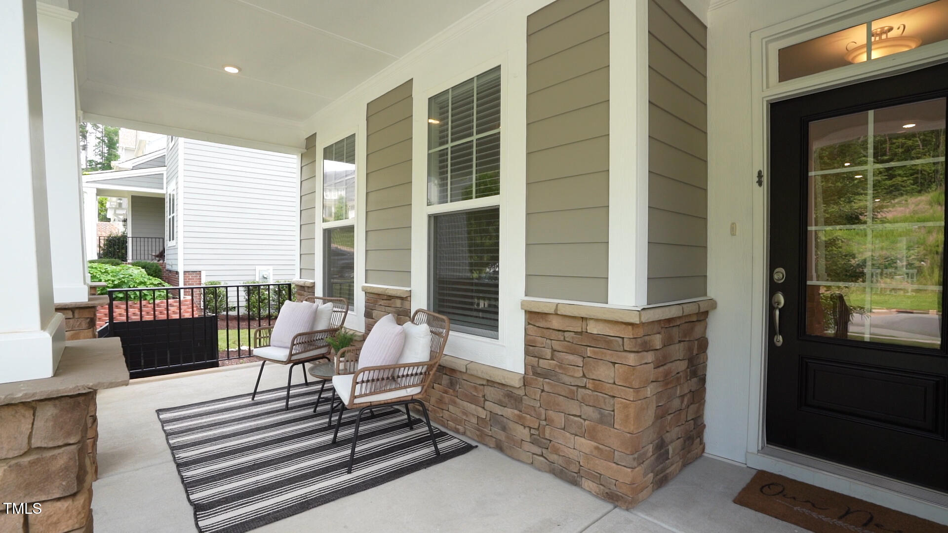 113 Hidden Bluff Dr
