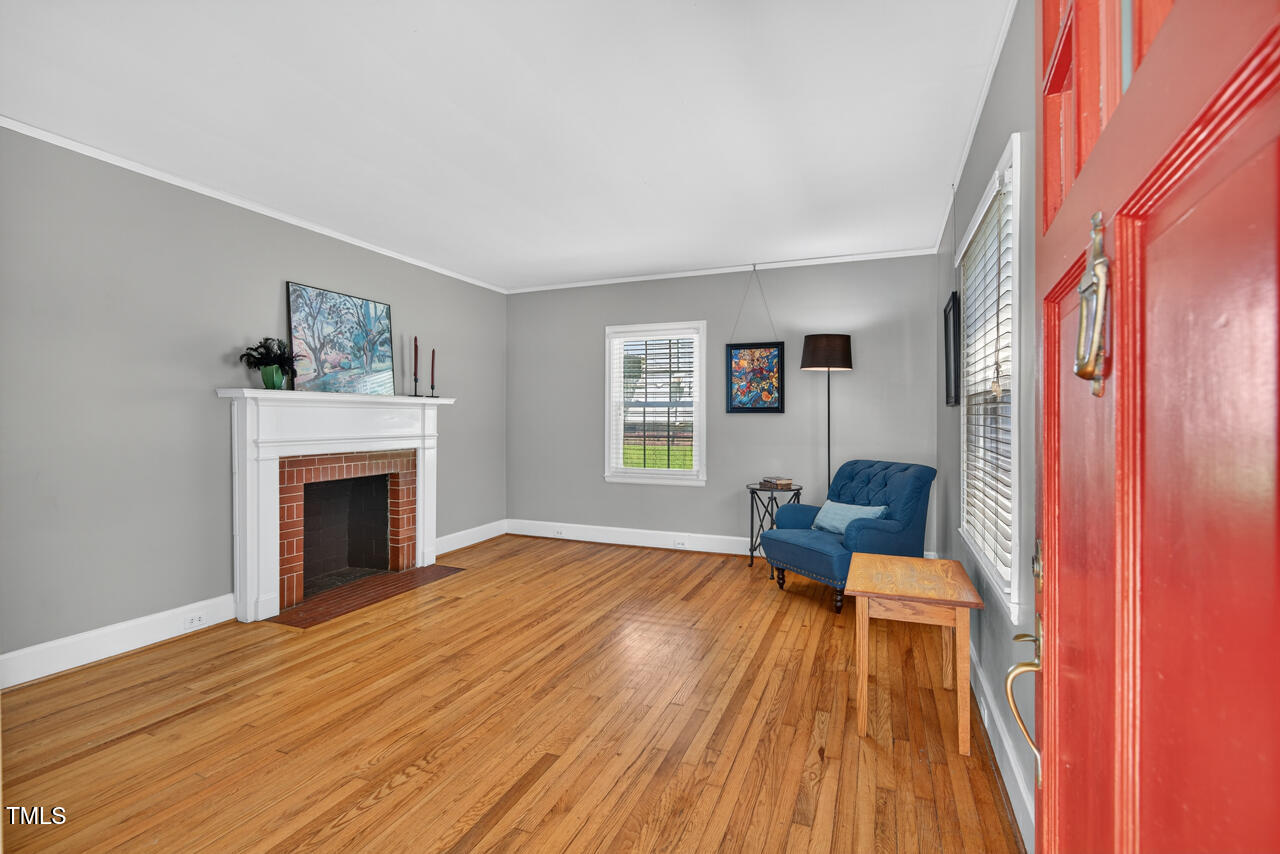 2709 Shenandoah Avenue