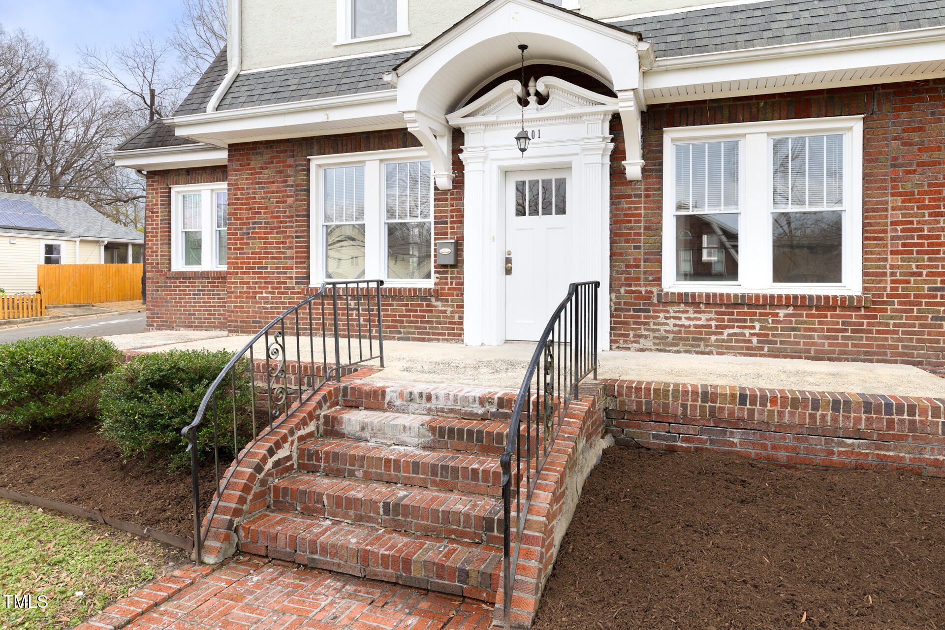 201 W Trinity Avenue A
