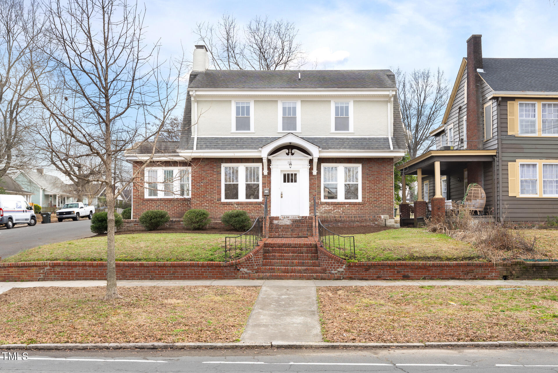 201 W Trinity Avenue A