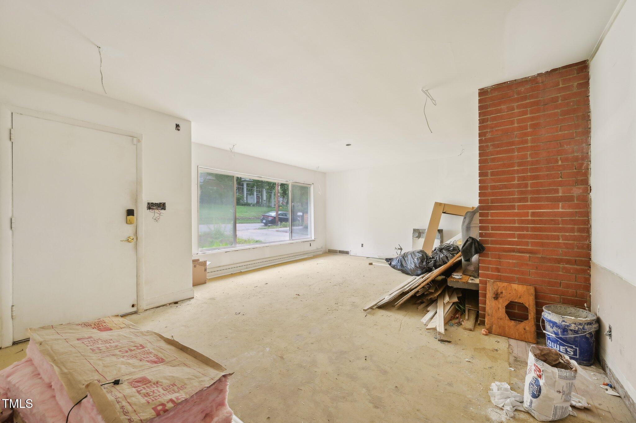 1407 Arnette Avenue