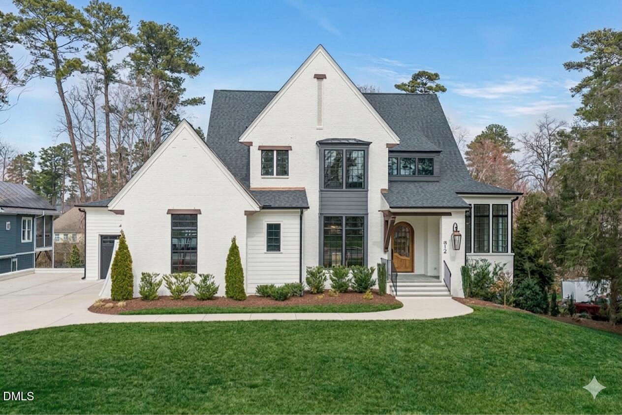 812 Manchester Drive