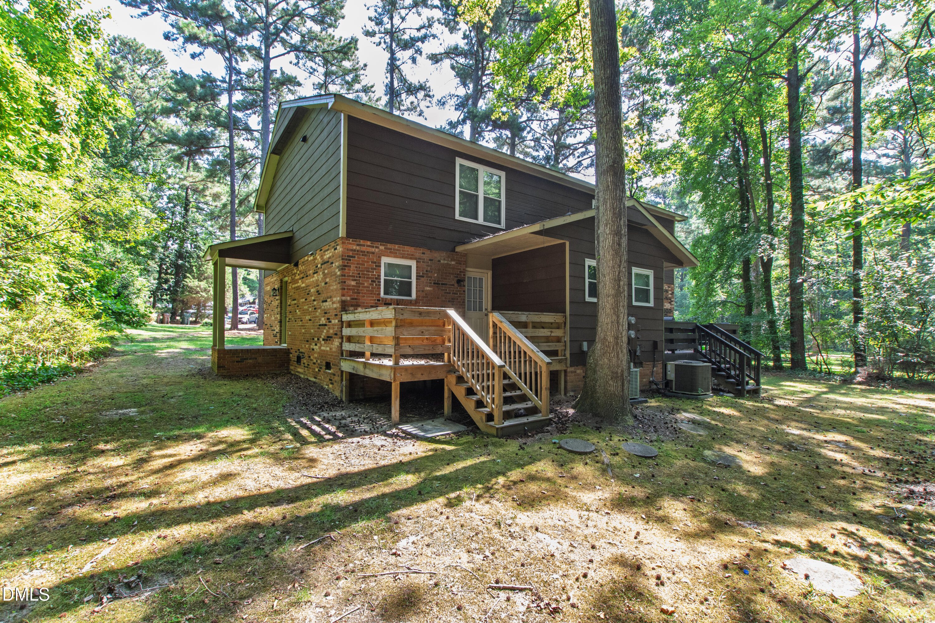 128 Rainbow Court