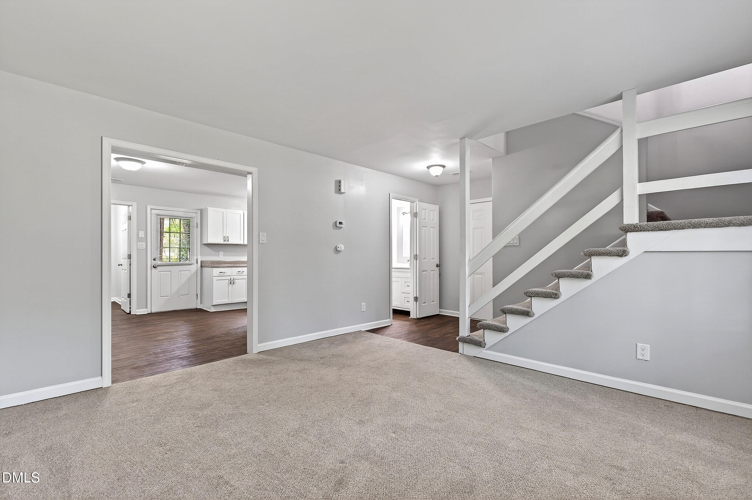 128 Rainbow Court