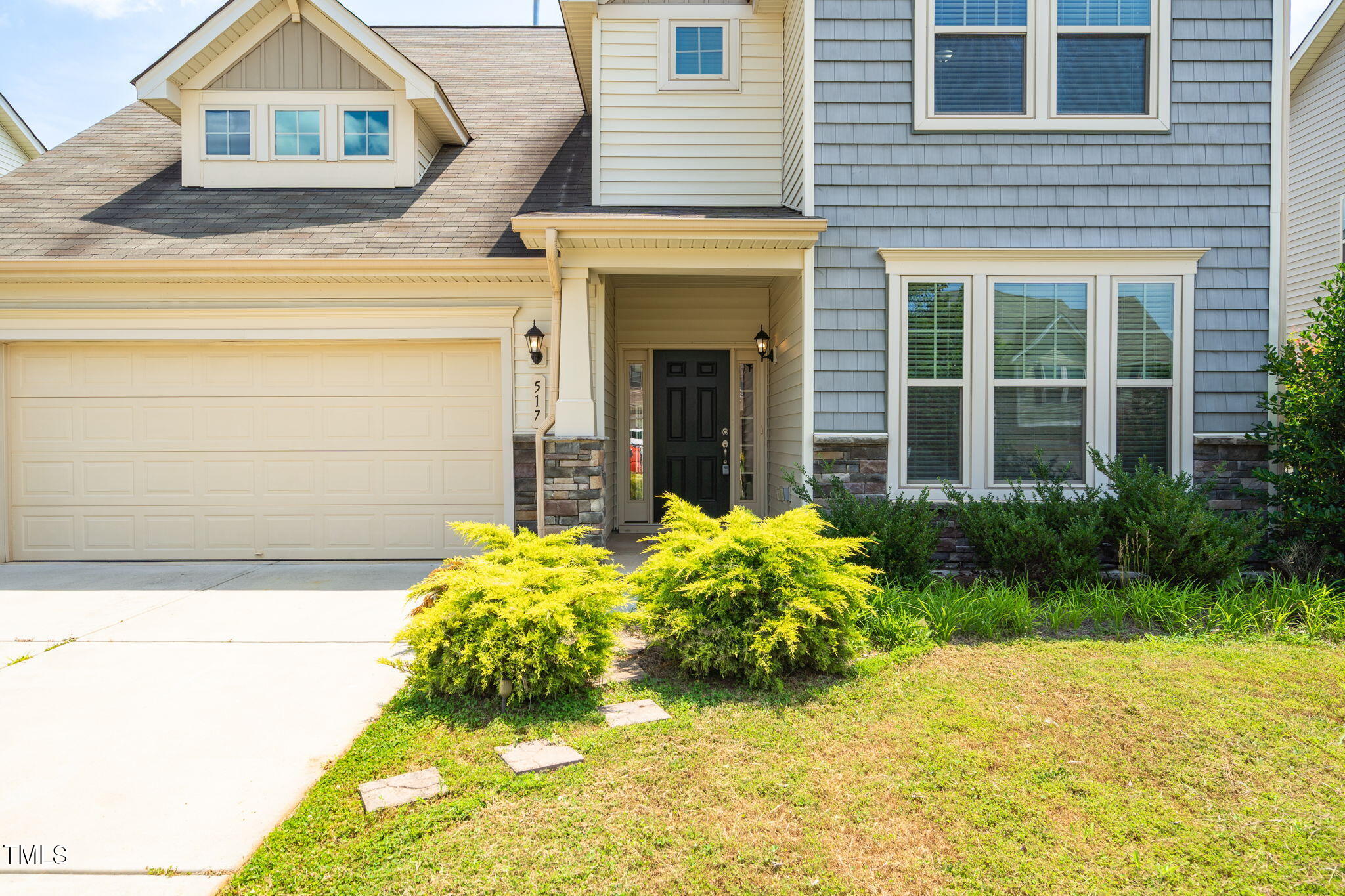 517 Eagles Way