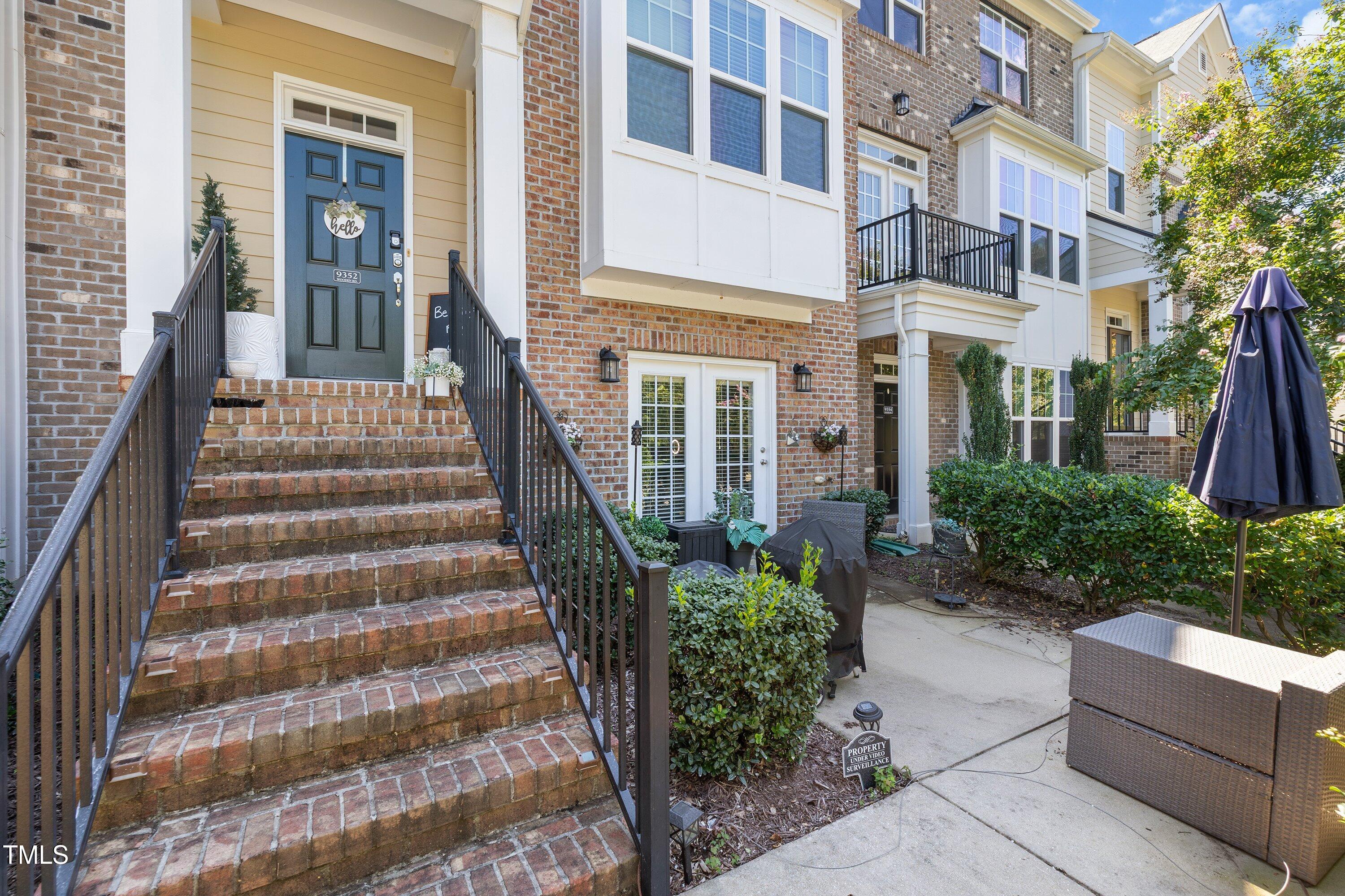 9352 Wooden Road