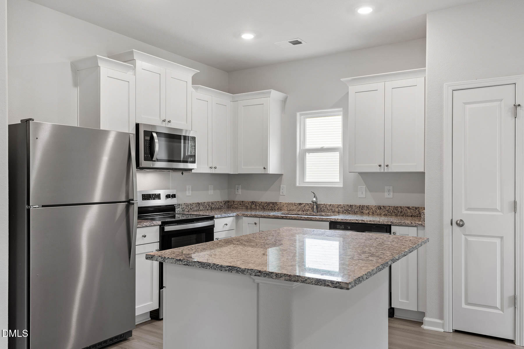 1103 Rhino Bend