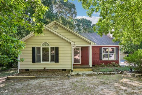 512 Rockvale Court Benson NC 27504