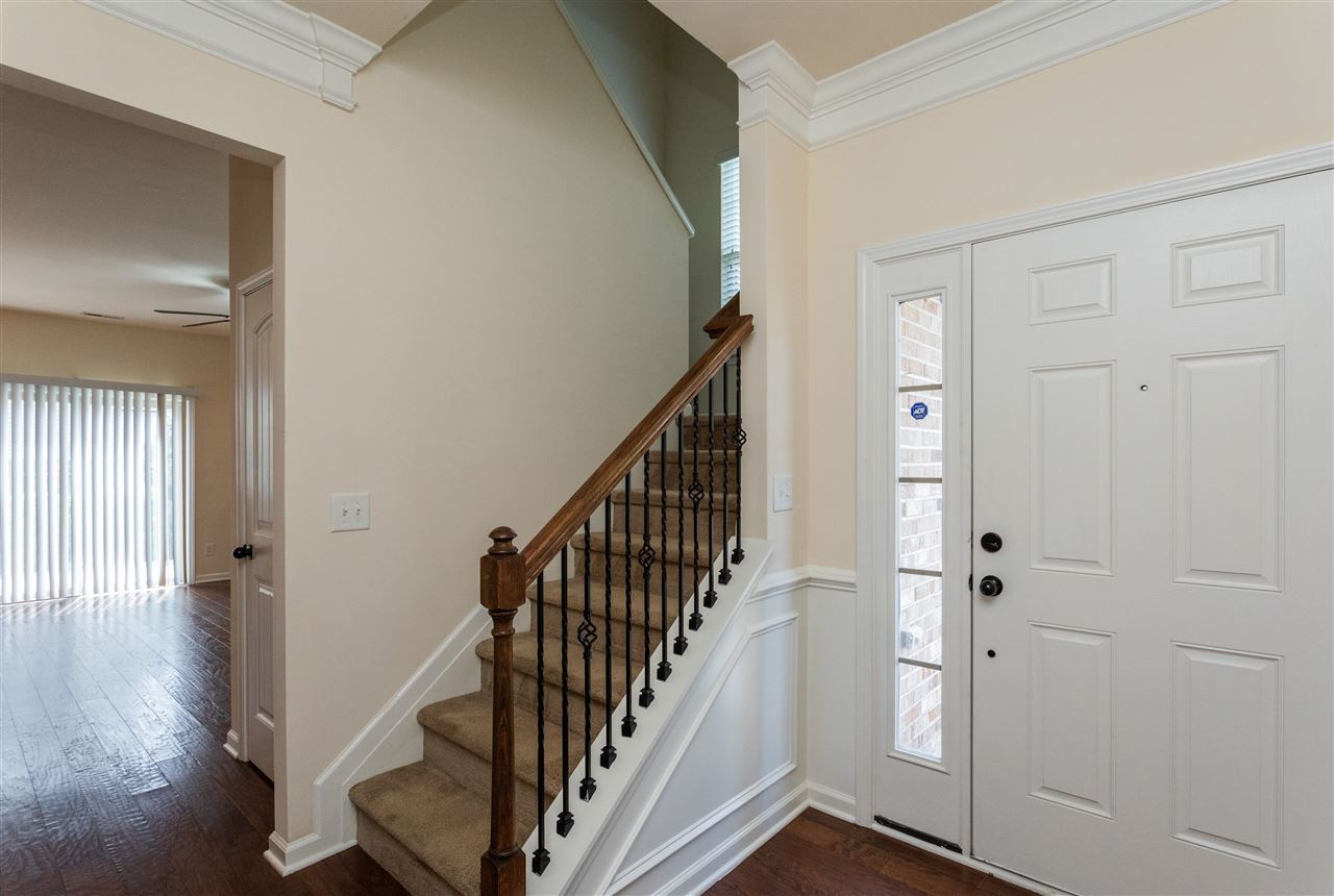 537 Whitworth Lane