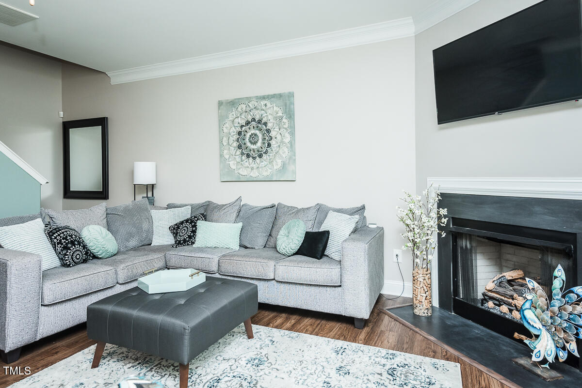 514 Alamanni Court