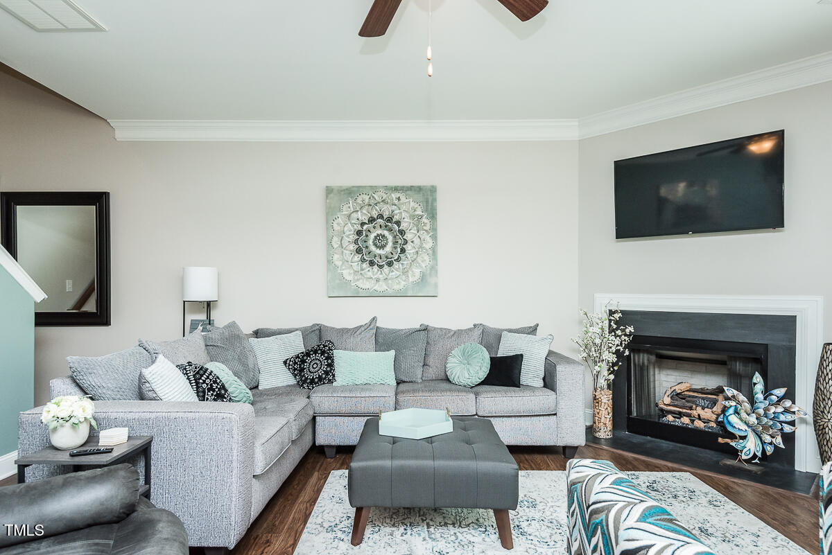 514 Alamanni Court