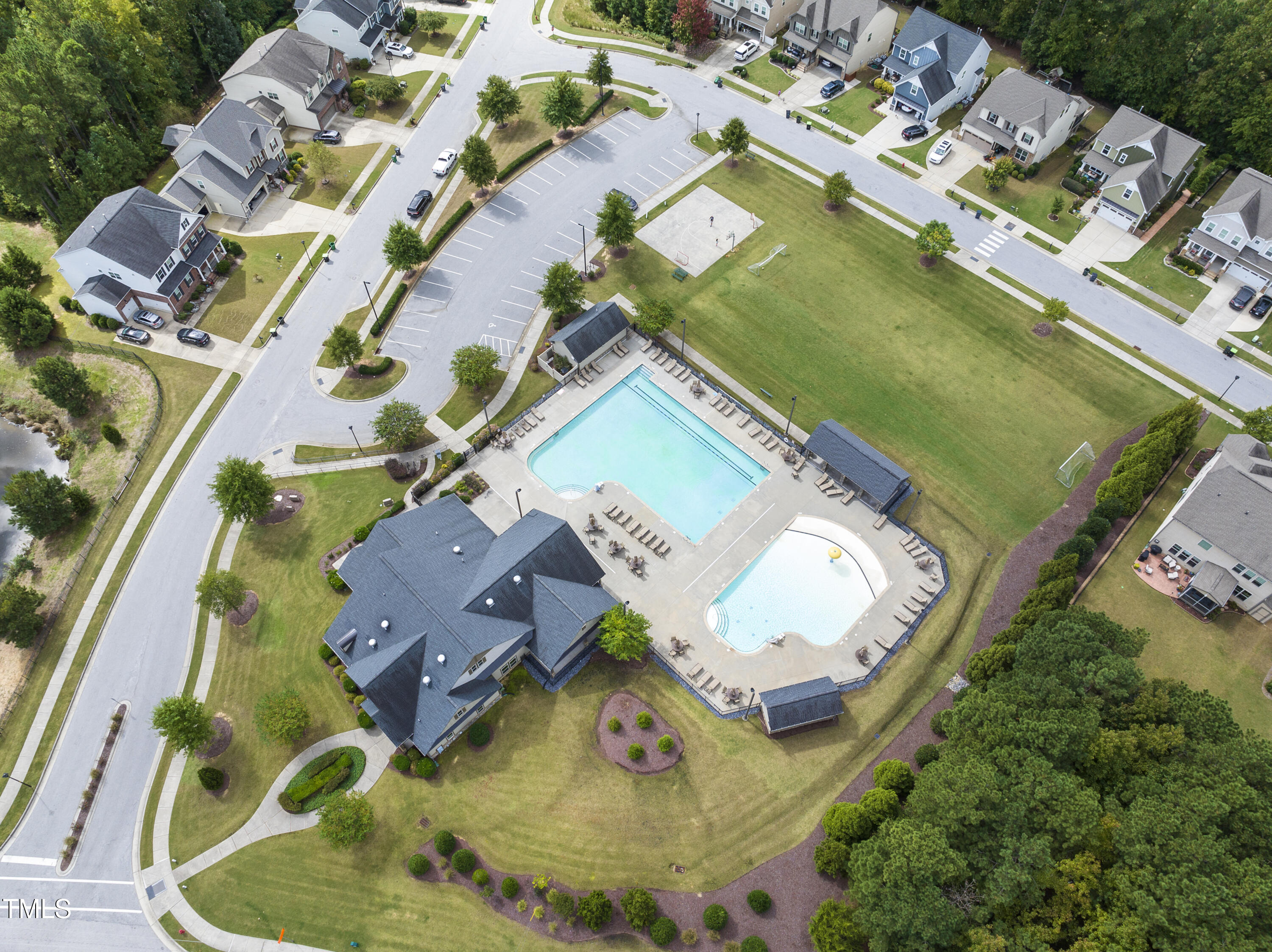 Apex, North Carolina 27502, United States, 6 Bedrooms Bedrooms, ,5 BathroomsBathrooms,Residential,Active,132463