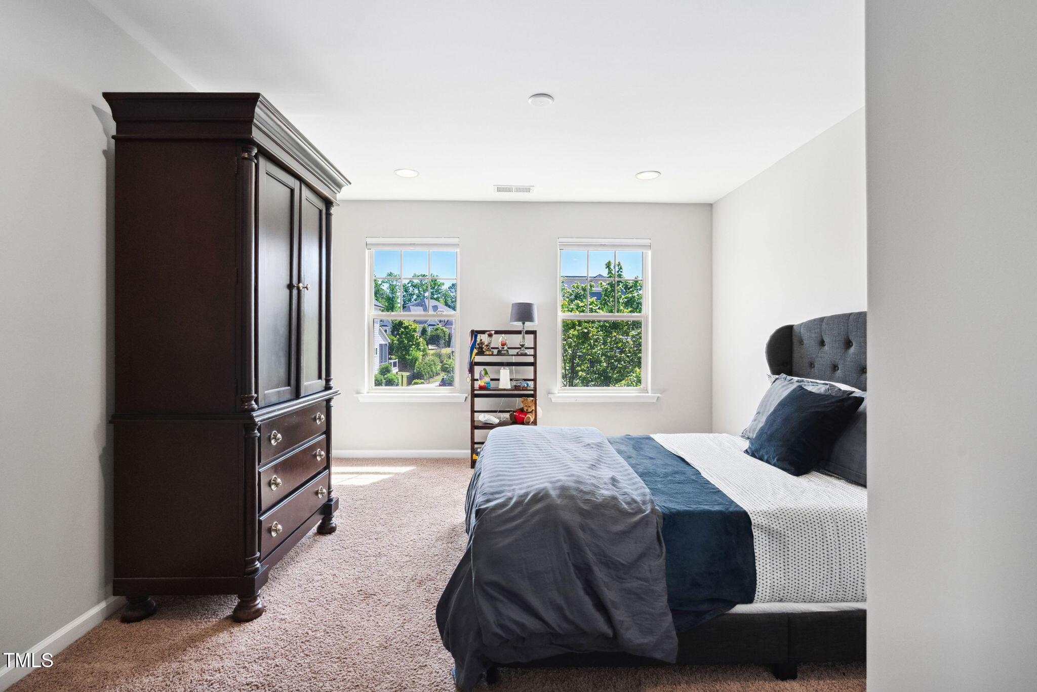 Apex, North Carolina 27502, United States, 6 Bedrooms Bedrooms, ,5 BathroomsBathrooms,Residential,Active,132463