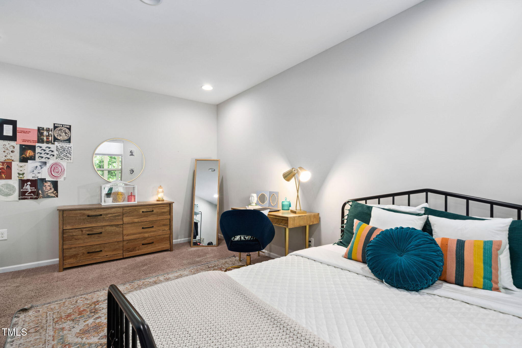 Apex, North Carolina 27502, United States, 6 Bedrooms Bedrooms, ,5 BathroomsBathrooms,Residential,Active,132463