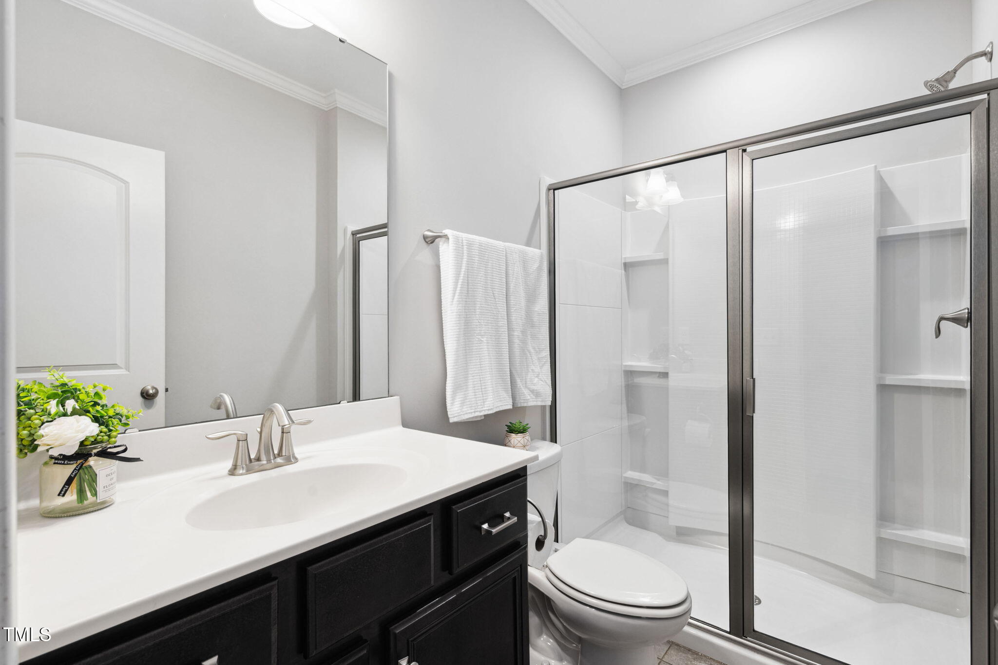 Apex, North Carolina 27502, United States, 6 Bedrooms Bedrooms, ,5 BathroomsBathrooms,Residential,Active,132463