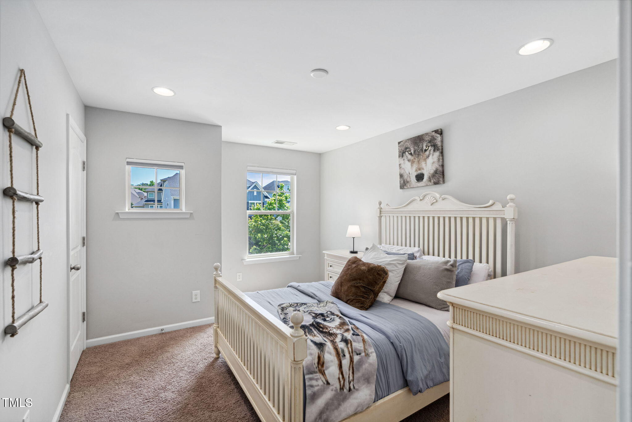 Apex, North Carolina 27502, United States, 6 Bedrooms Bedrooms, ,5 BathroomsBathrooms,Residential,Active,132463