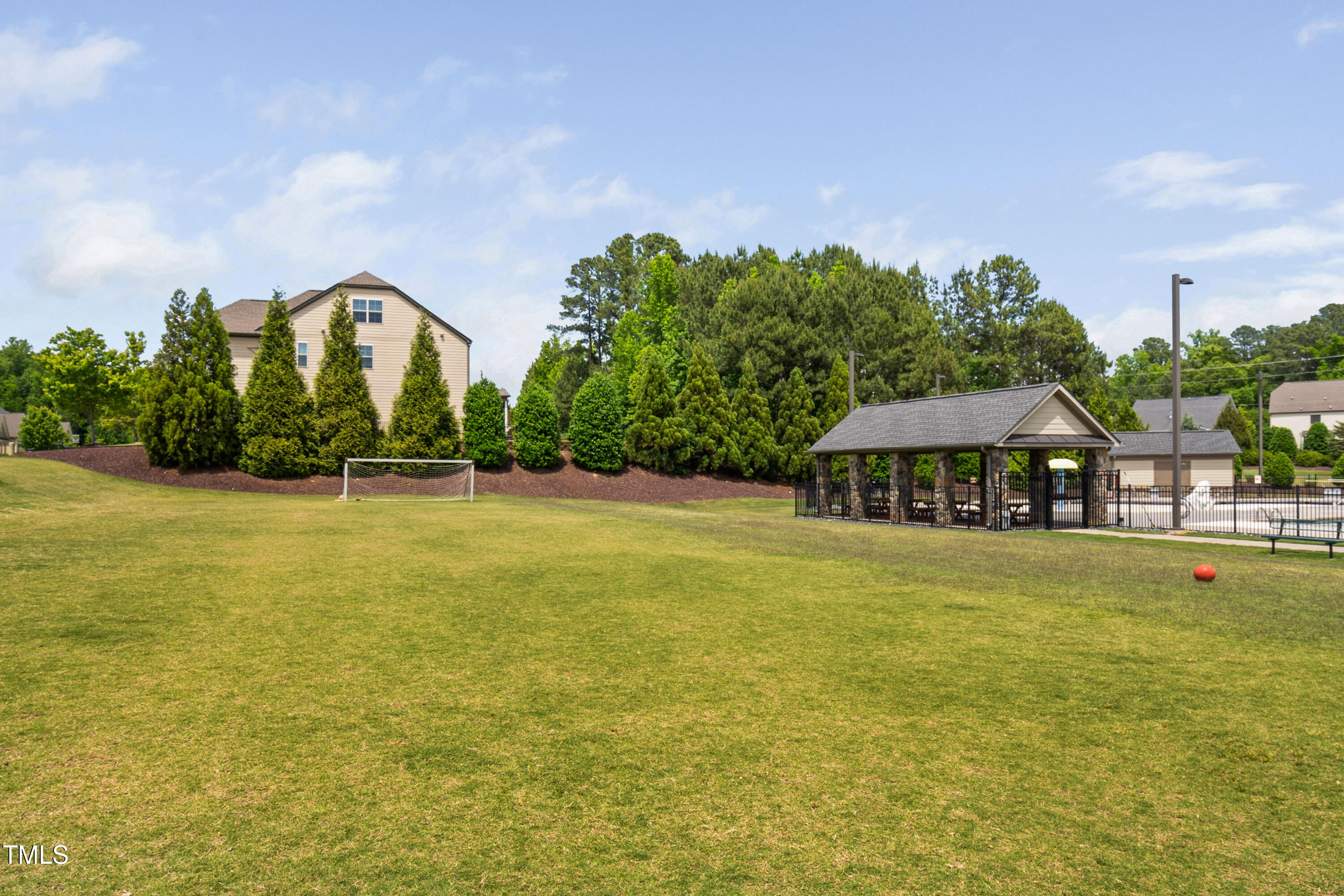 Apex, North Carolina 27502, United States, 6 Bedrooms Bedrooms, ,5 BathroomsBathrooms,Residential,Active,132463