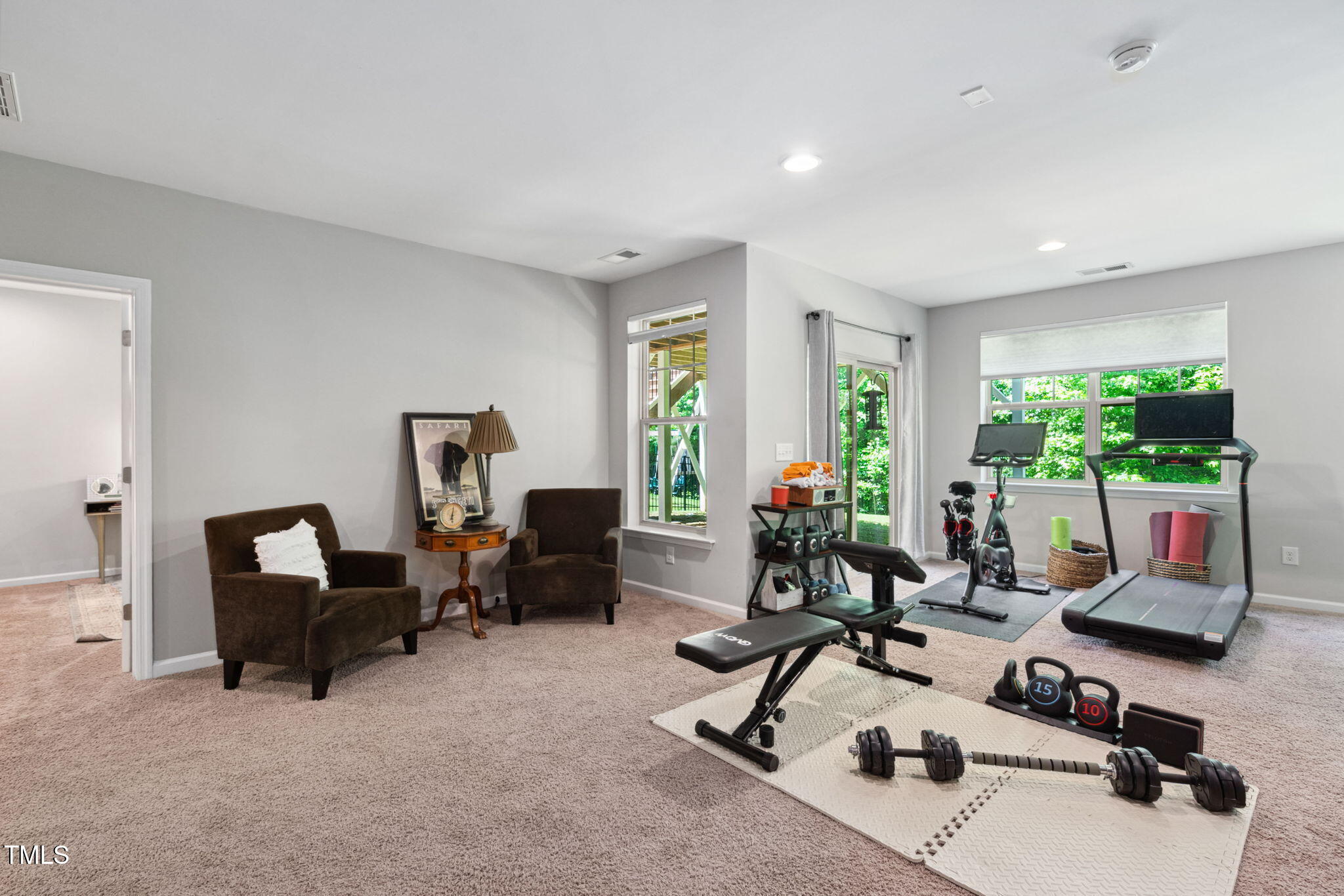 Apex, North Carolina 27502, United States, 6 Bedrooms Bedrooms, ,5 BathroomsBathrooms,Residential,Active,132463